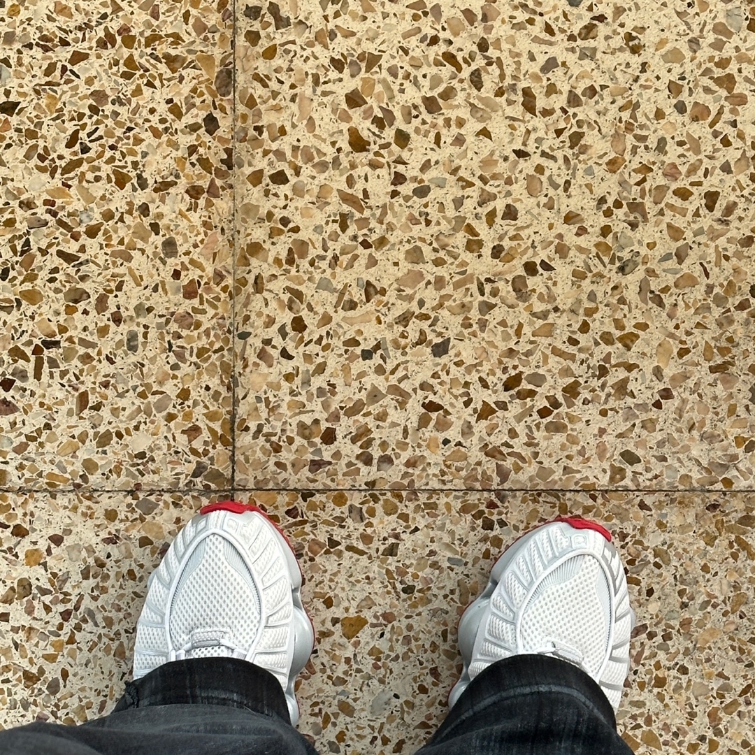 (W) Nike Shox TL Platinum Tint 착용 스타일 - 2