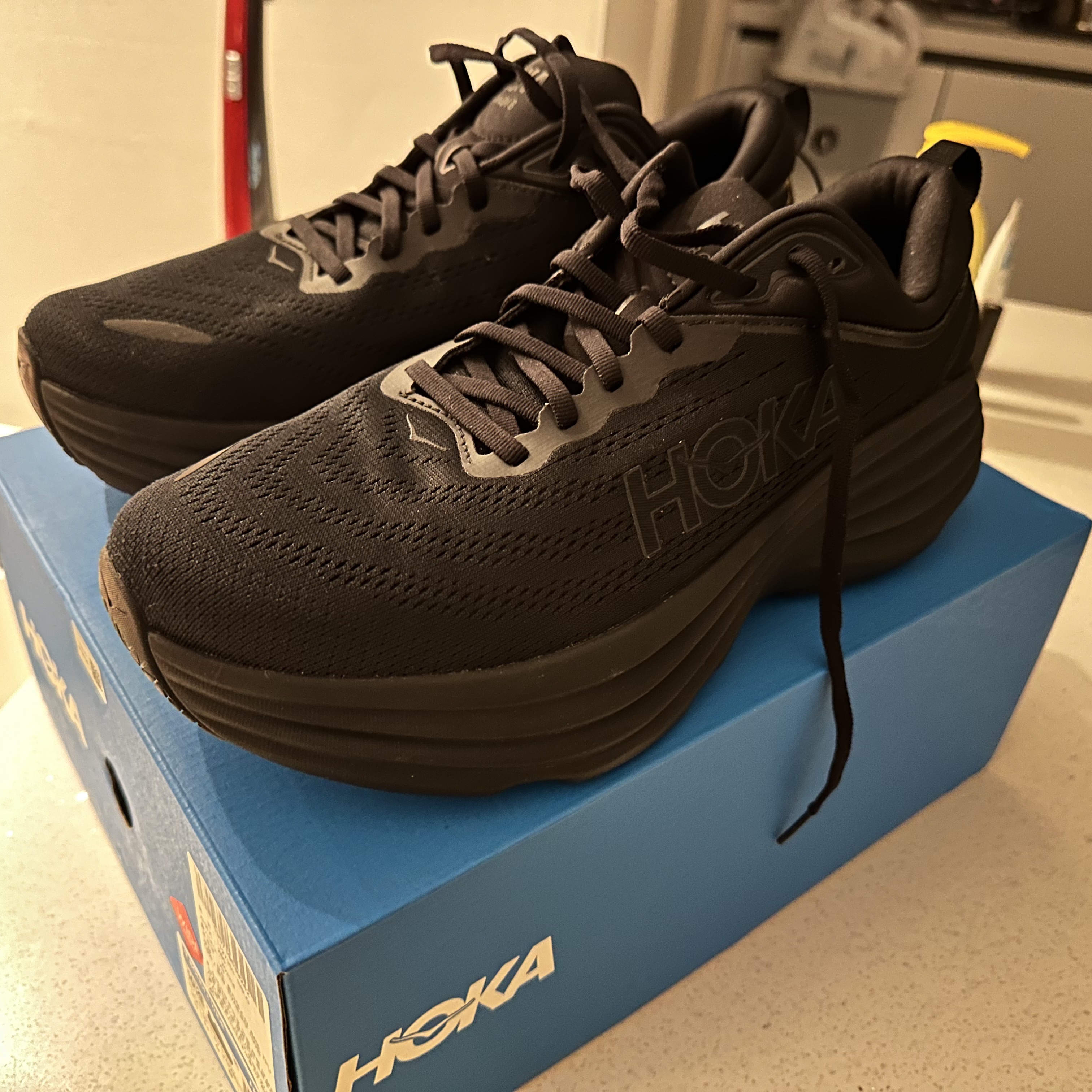 Hoka Bondi 8 Black - Wide 착용 스타일
