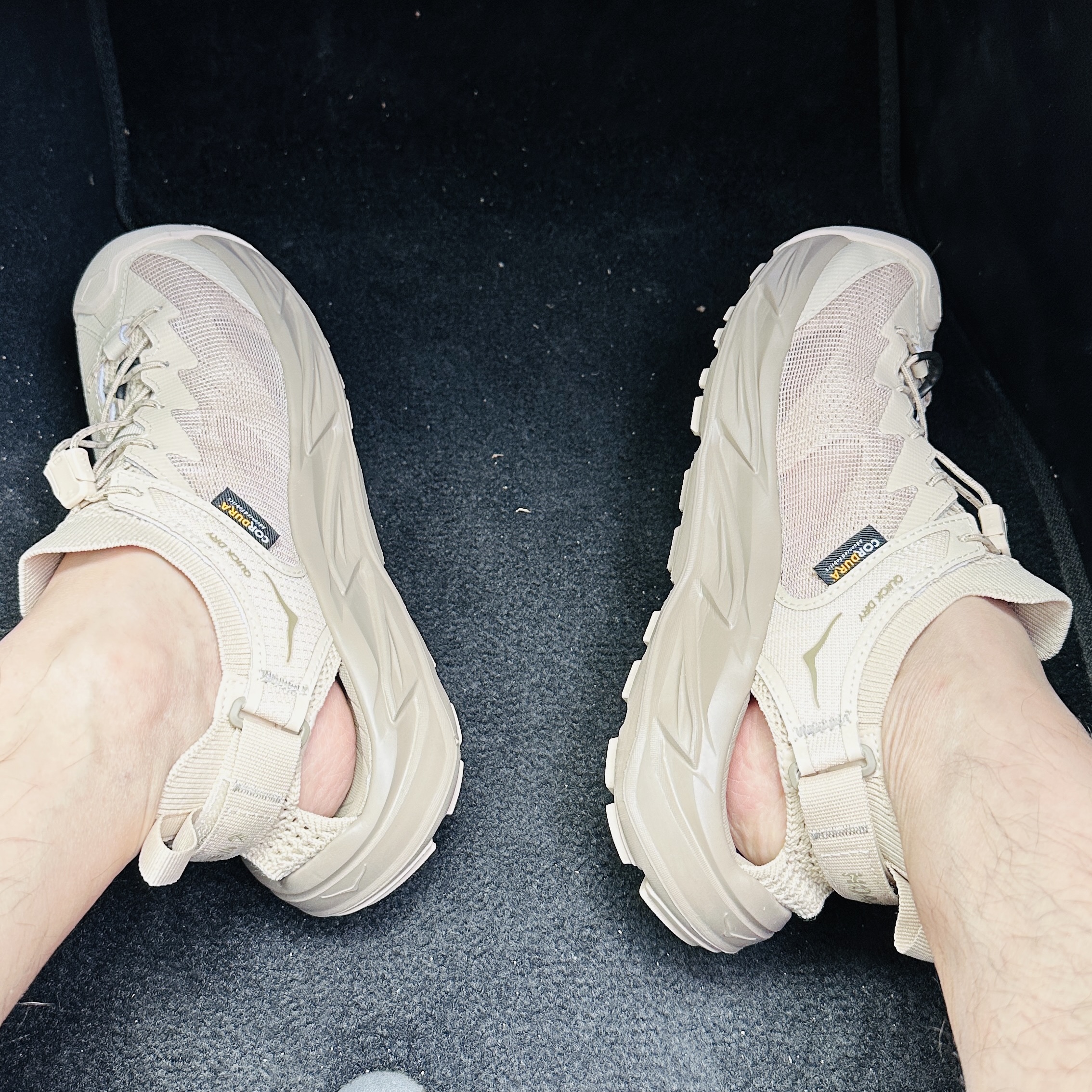 Hoka Hopara 2 Shifting Sand 착용 스타일