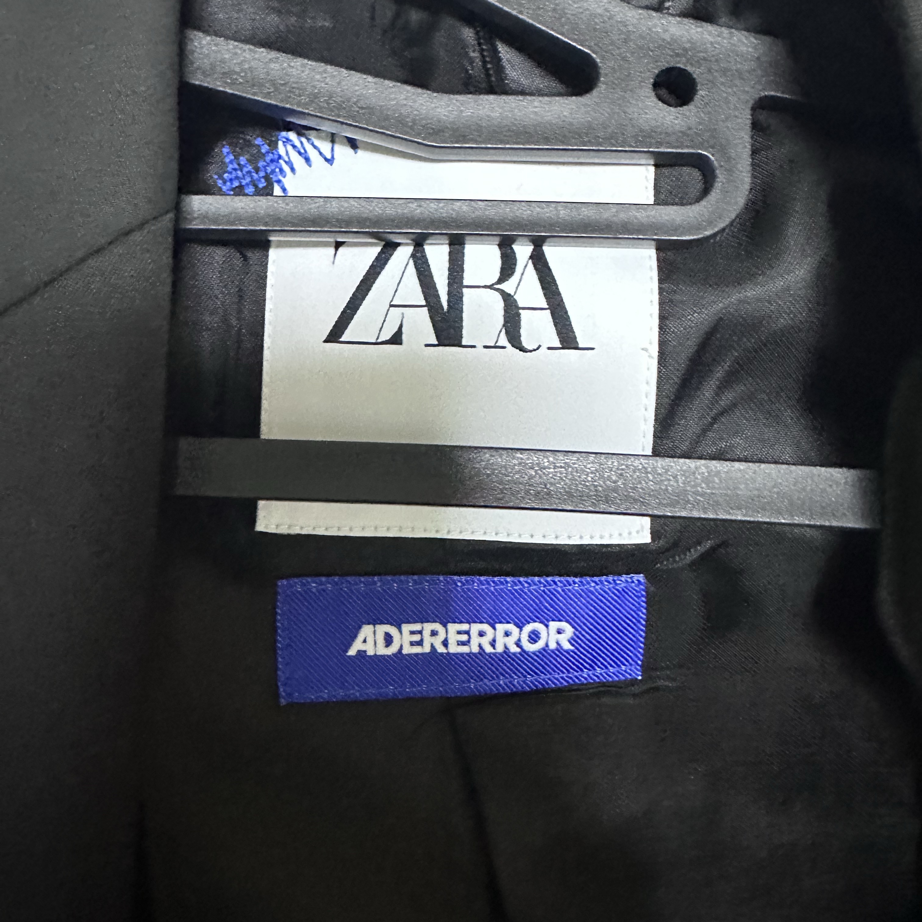 Zara x Ader Error Oversize Blazer Black 착용 스타일 - 2