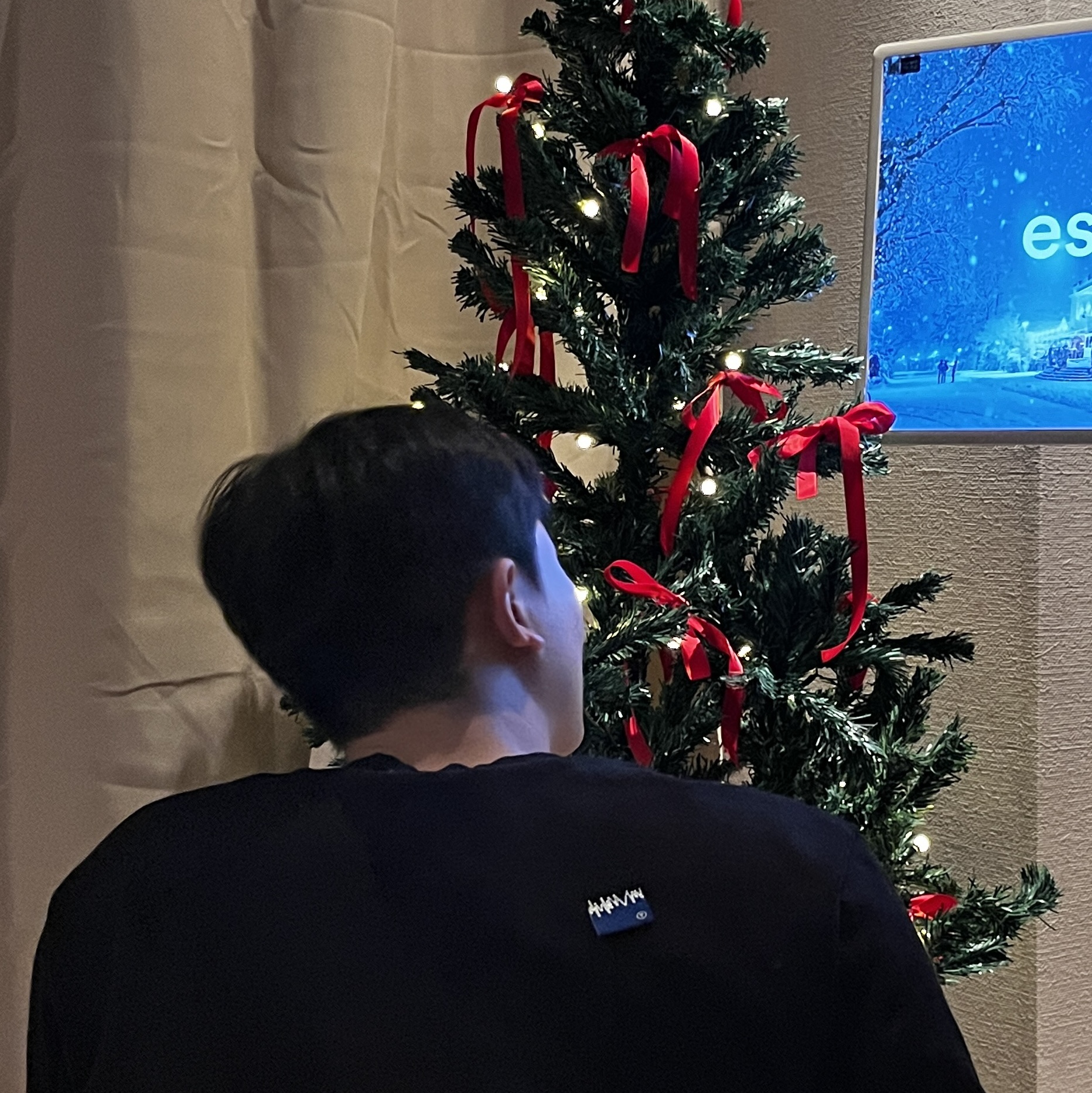 Ader Error Sig; TRS/BL Tag Sweatshirt 01 Black 착용 스타일 - 2