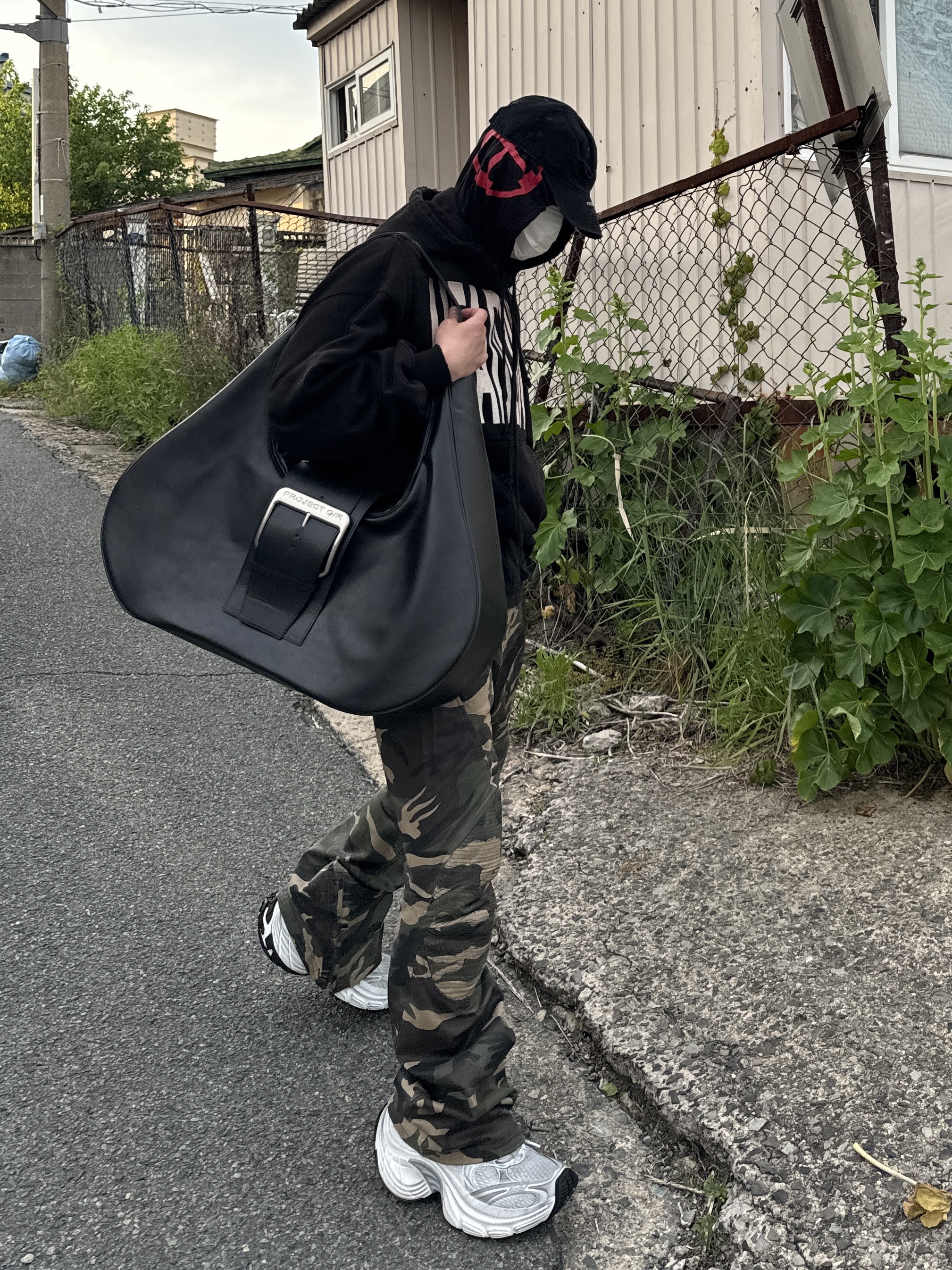 Balenciaga 10XL Sneakers White Grey Silver Black, Project G/R Coated Biker Armoured Flare Pants Camo 착용 스타일 - 3