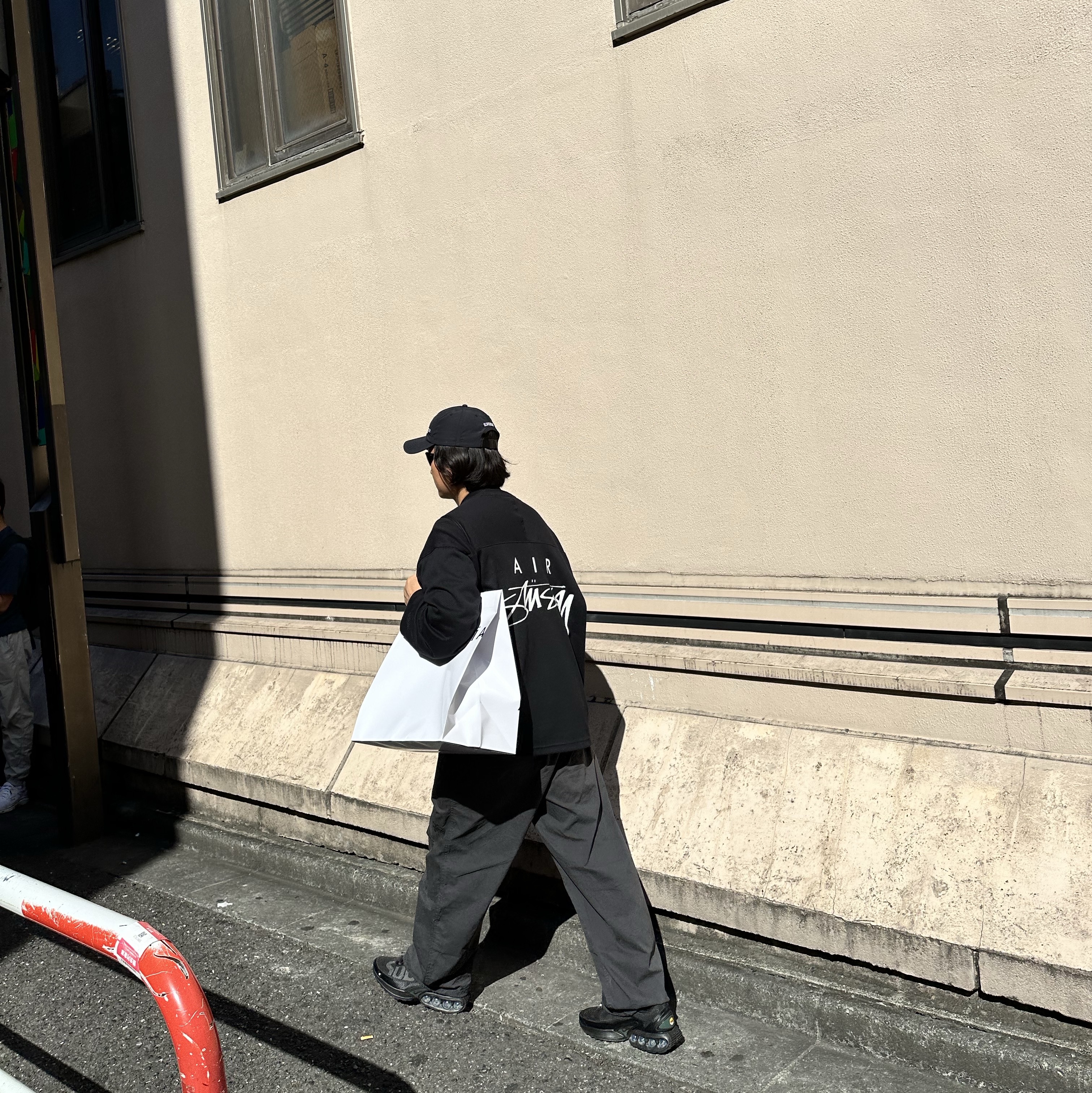 Nike x Supreme Air Max DN SP Black Galactic Jade, Nike x Stussy Long Sleeve Top Black (FJ9164-010) 착용 스타일 - 1