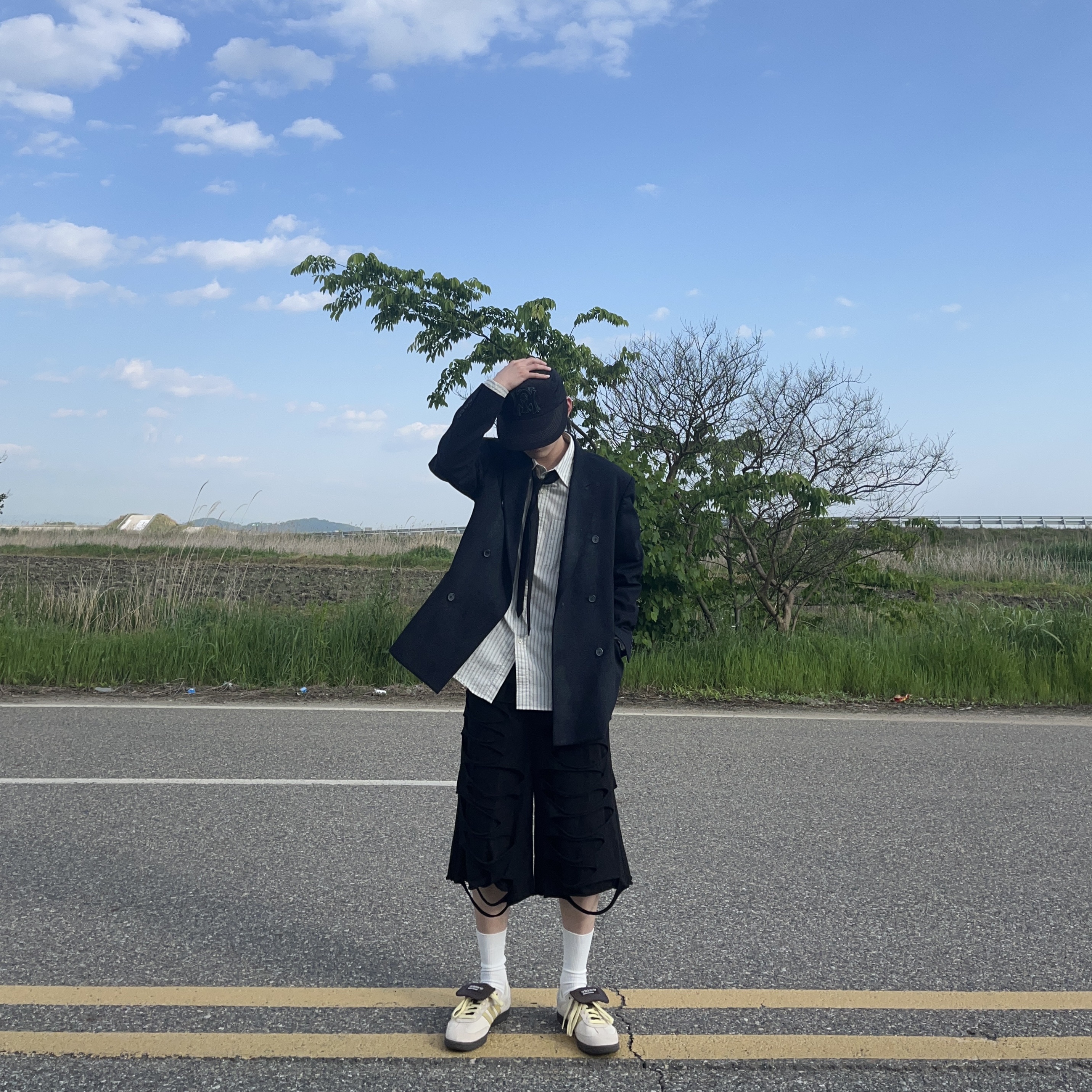 Adidas x Wales Bonner Samba Brown Ecru Tint 착용 스타일 - 3