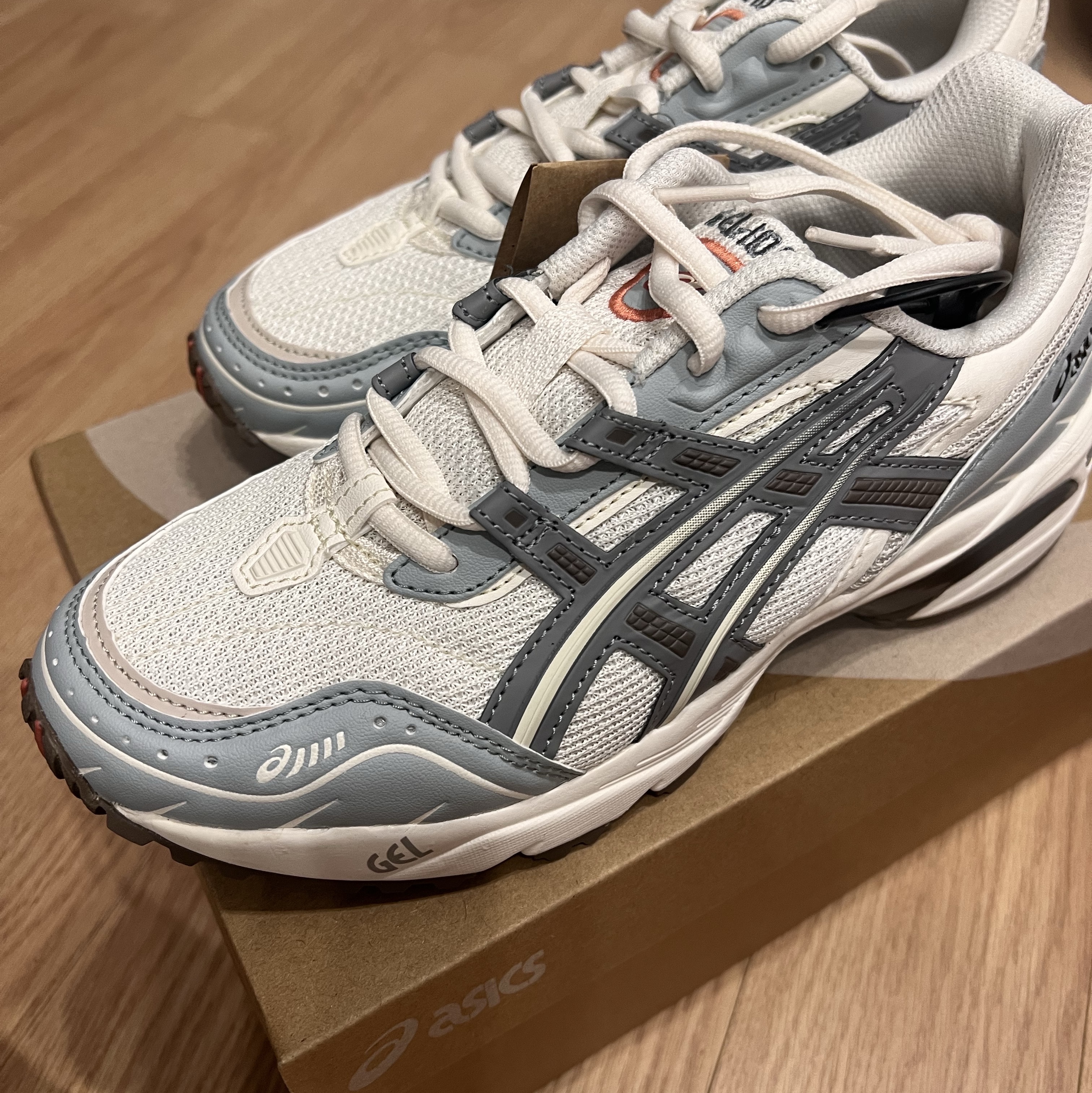 Asics Gel-1090 Blue Grey 착용 스타일