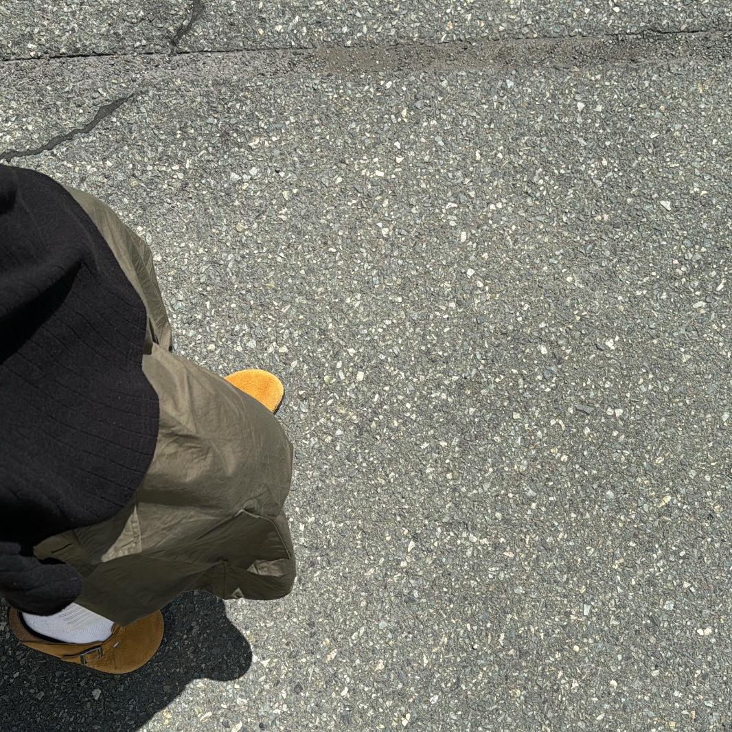 Birkenstock x Stussy Boston Clog Caramel 착용 스타일