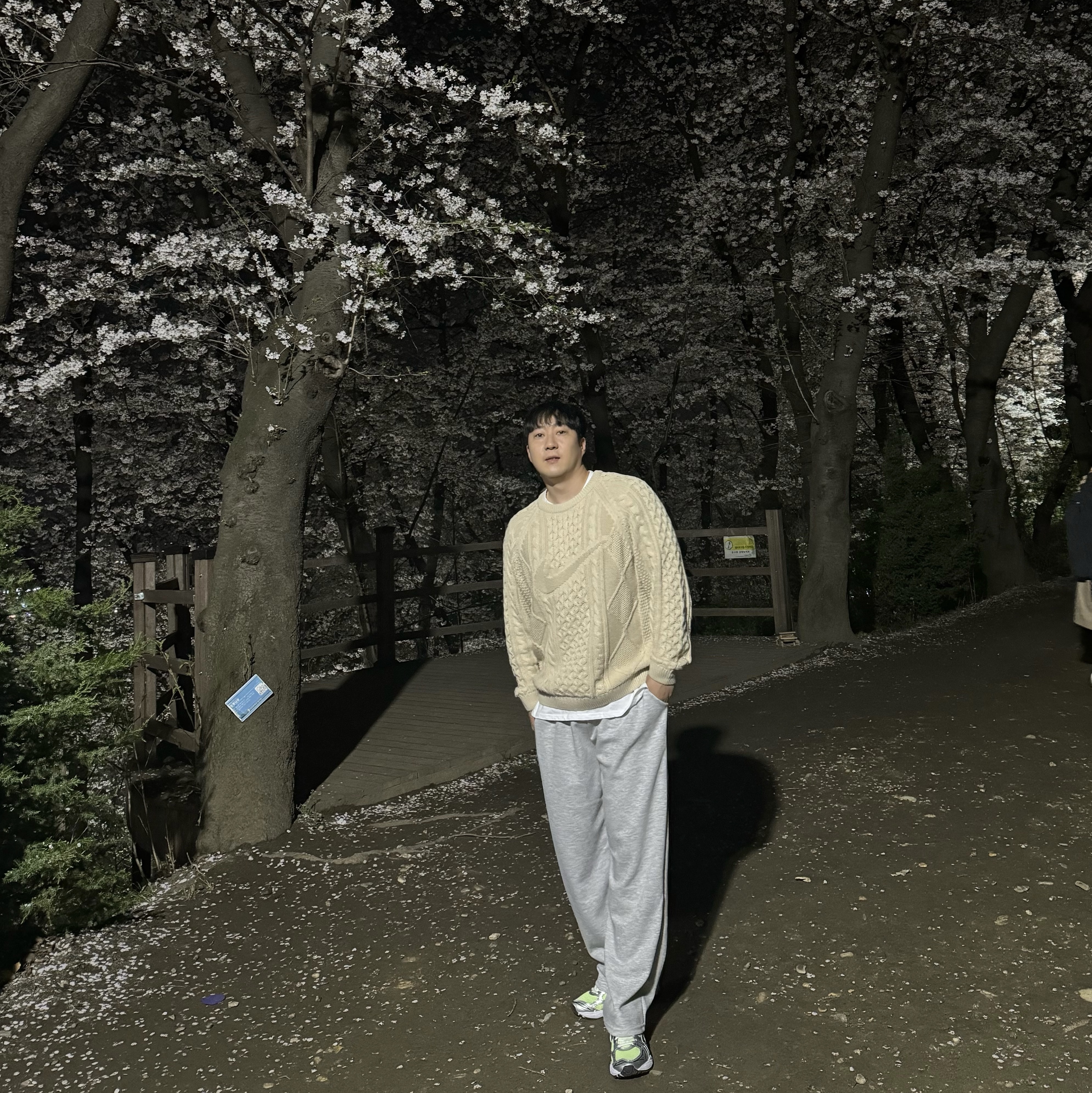 Nike Cable Knit LS Sweater Rattan - Asia, Asics Gel-Kayano 14 Illuminate Yellow Black 착용 스타일