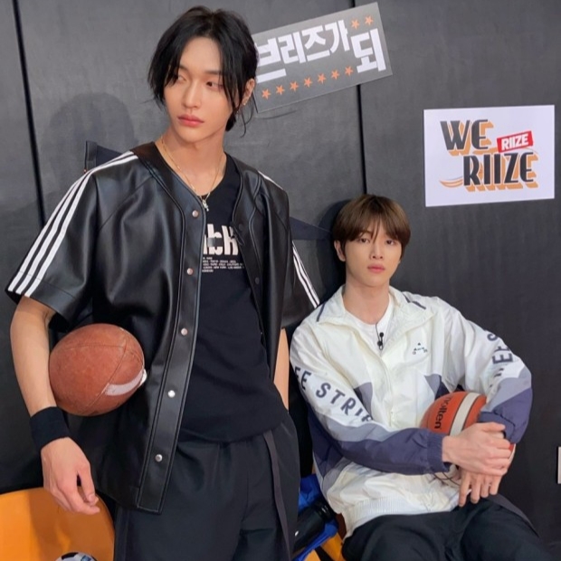 Adidas Faux Leather Adicolor 3S Baseball Shirt Black - KR Sizing 착용 스타일