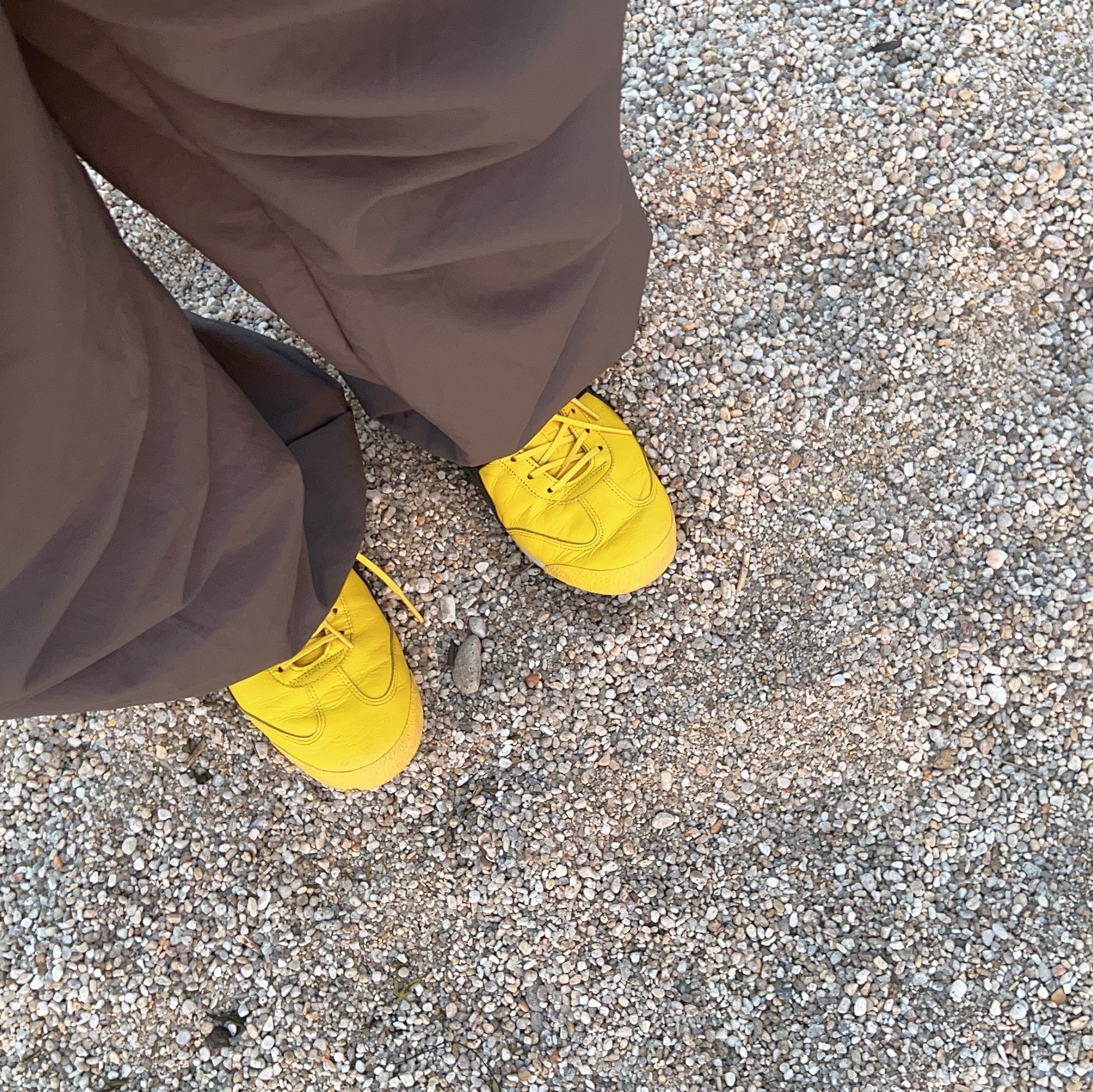 Onitsuka Tiger Mexico 66 SD Yellow Black 착용 스타일 - 2