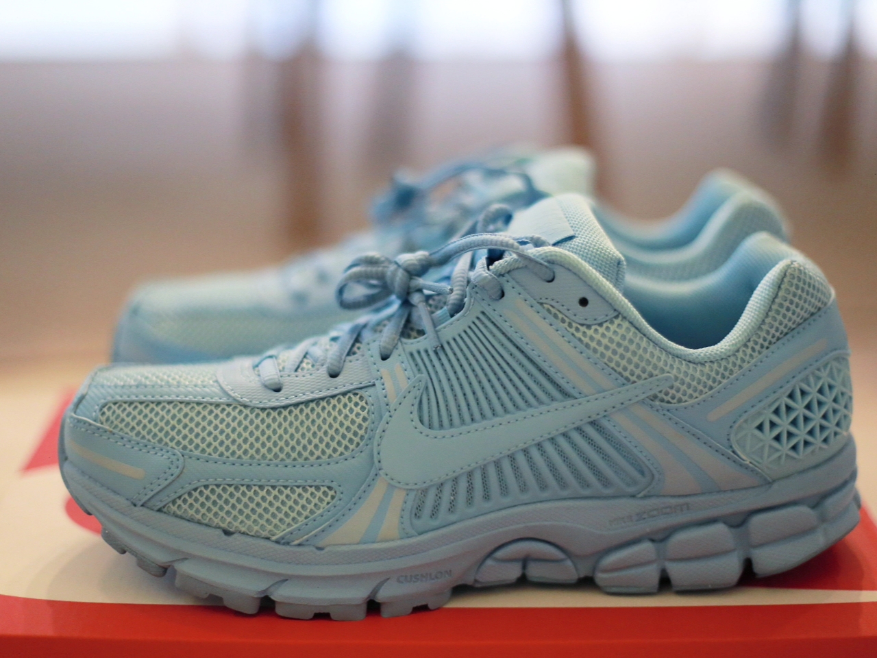 Nike Zoom Vomero 5 Lakeside 착용 스타일 - 1