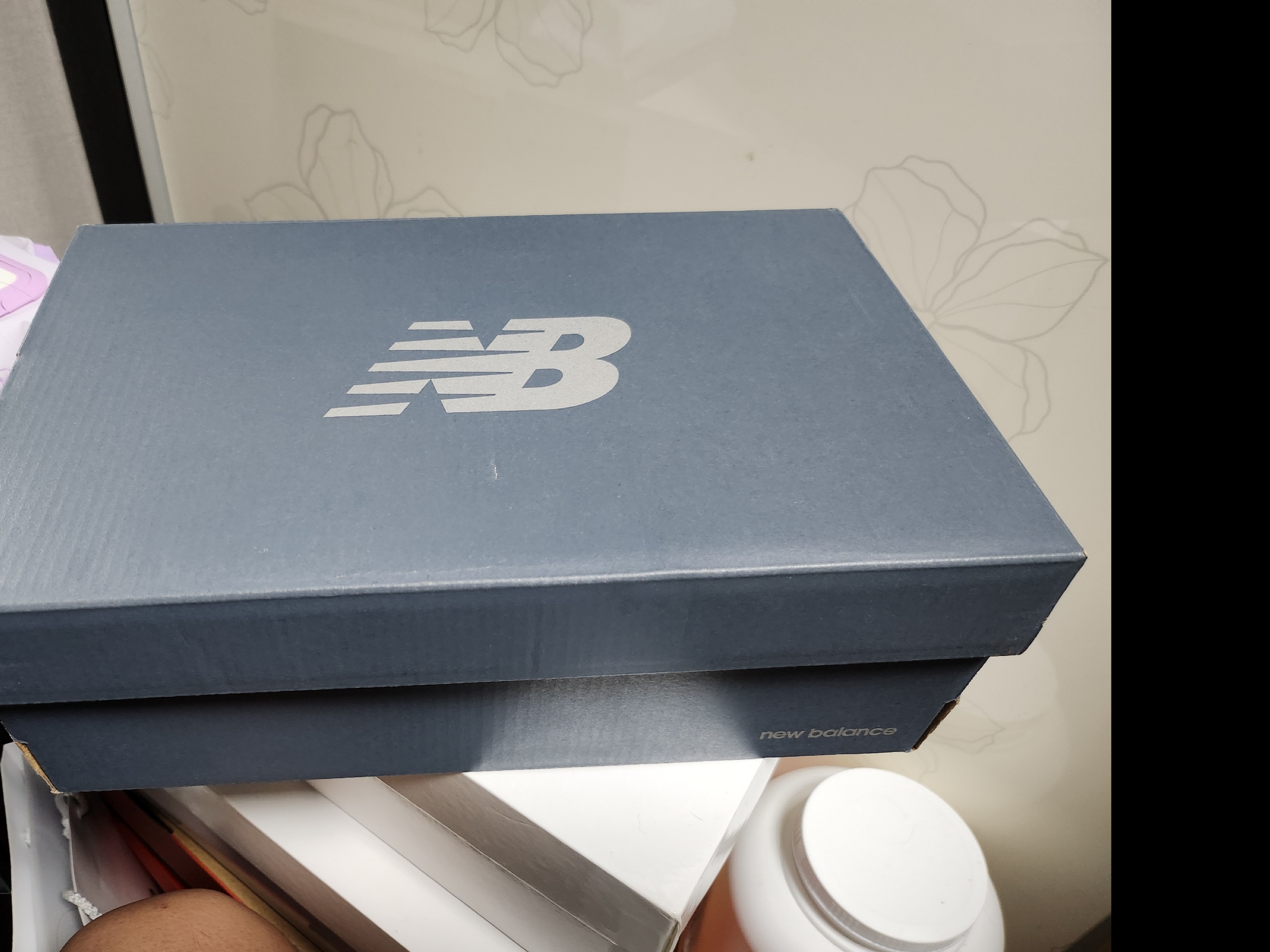 (W) New Balance 327 Leather White Moonbeam 착용 스타일 - 2