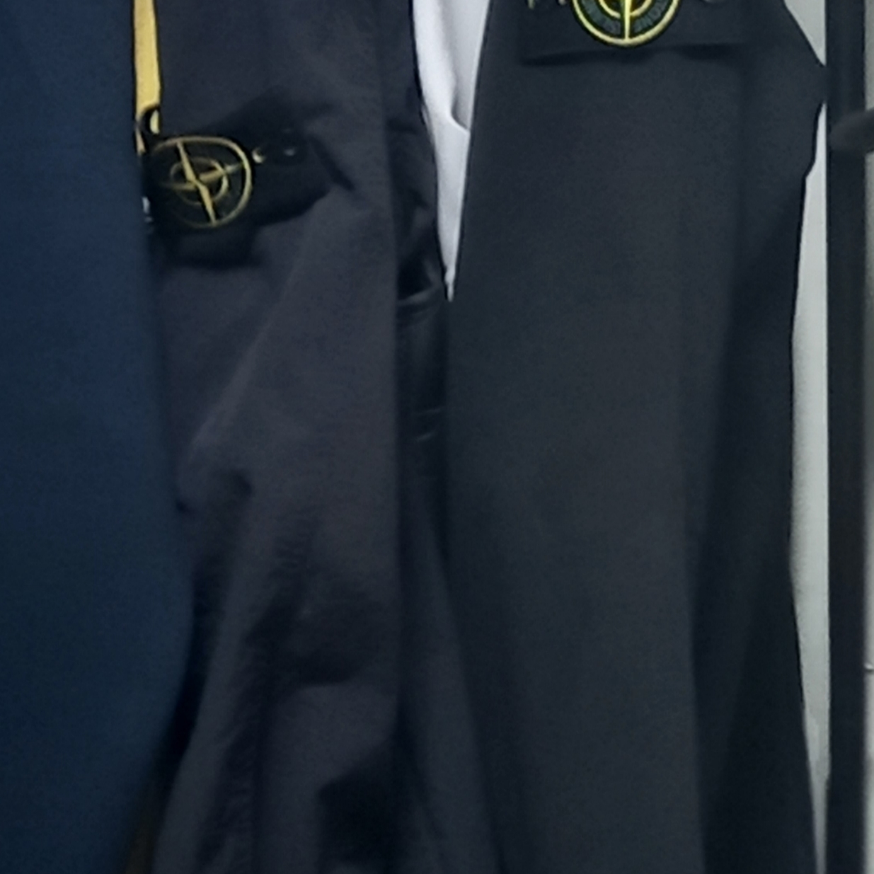 Stone Island 63051 Cotton Fleece Garment Dyed Sweatshirt Black - 24SS 착용 스타일 - 2