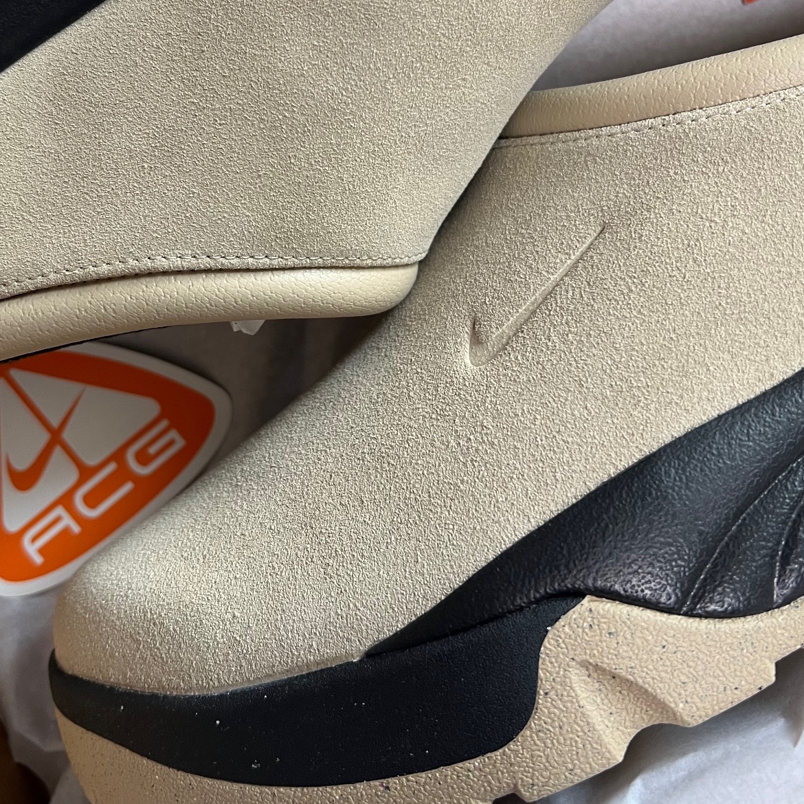 Nike ACG Rufus Limestone and Black 착용 스타일