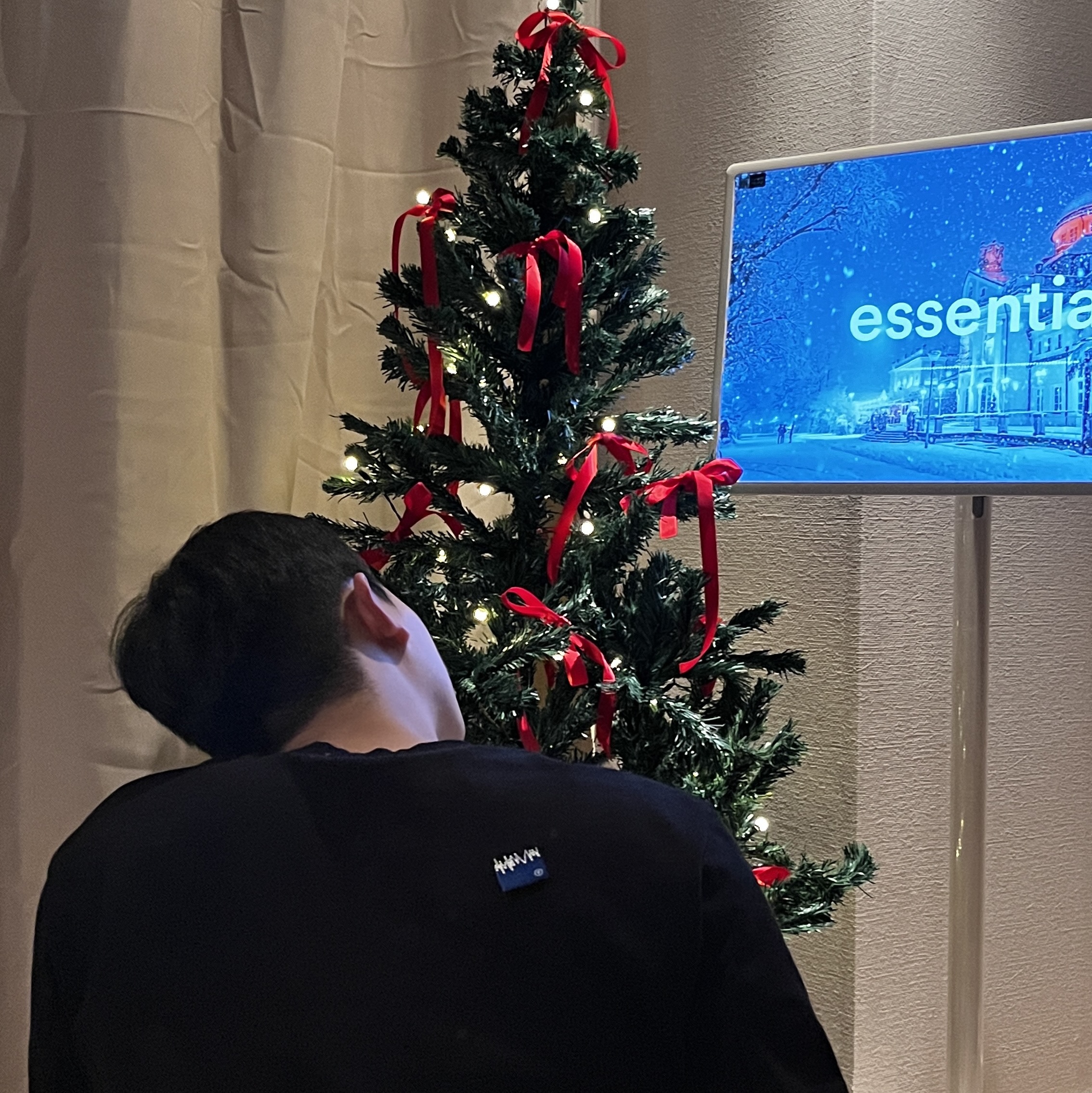 Ader Error Sig; TRS/BL Tag Sweatshirt 01 Black 착용 스타일 - 1