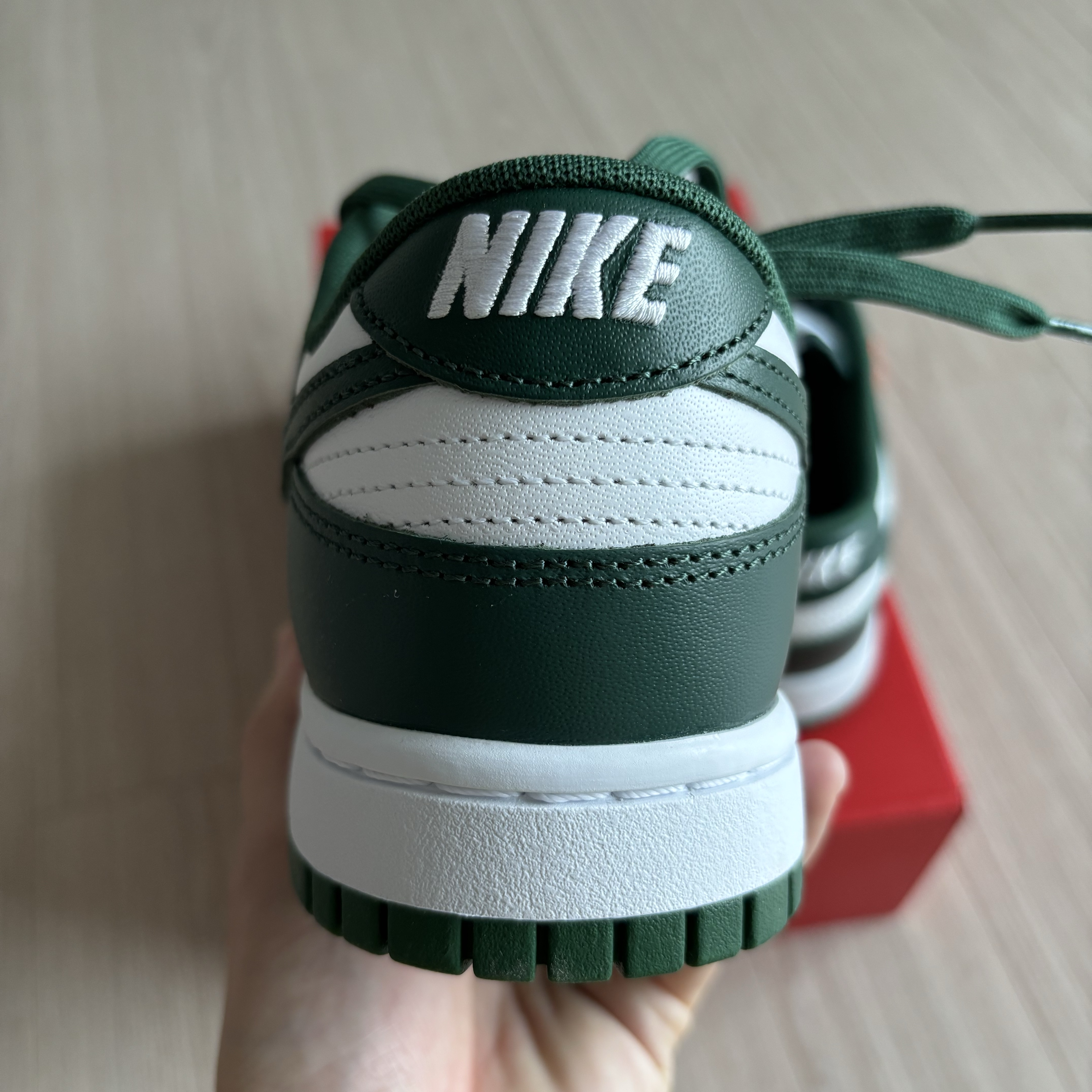 Nike Dunk Low Retro Varsity Green, Supreme Washed Chino Twill Camp Cap Pine Green - 23FW 착용 스타일 - 6