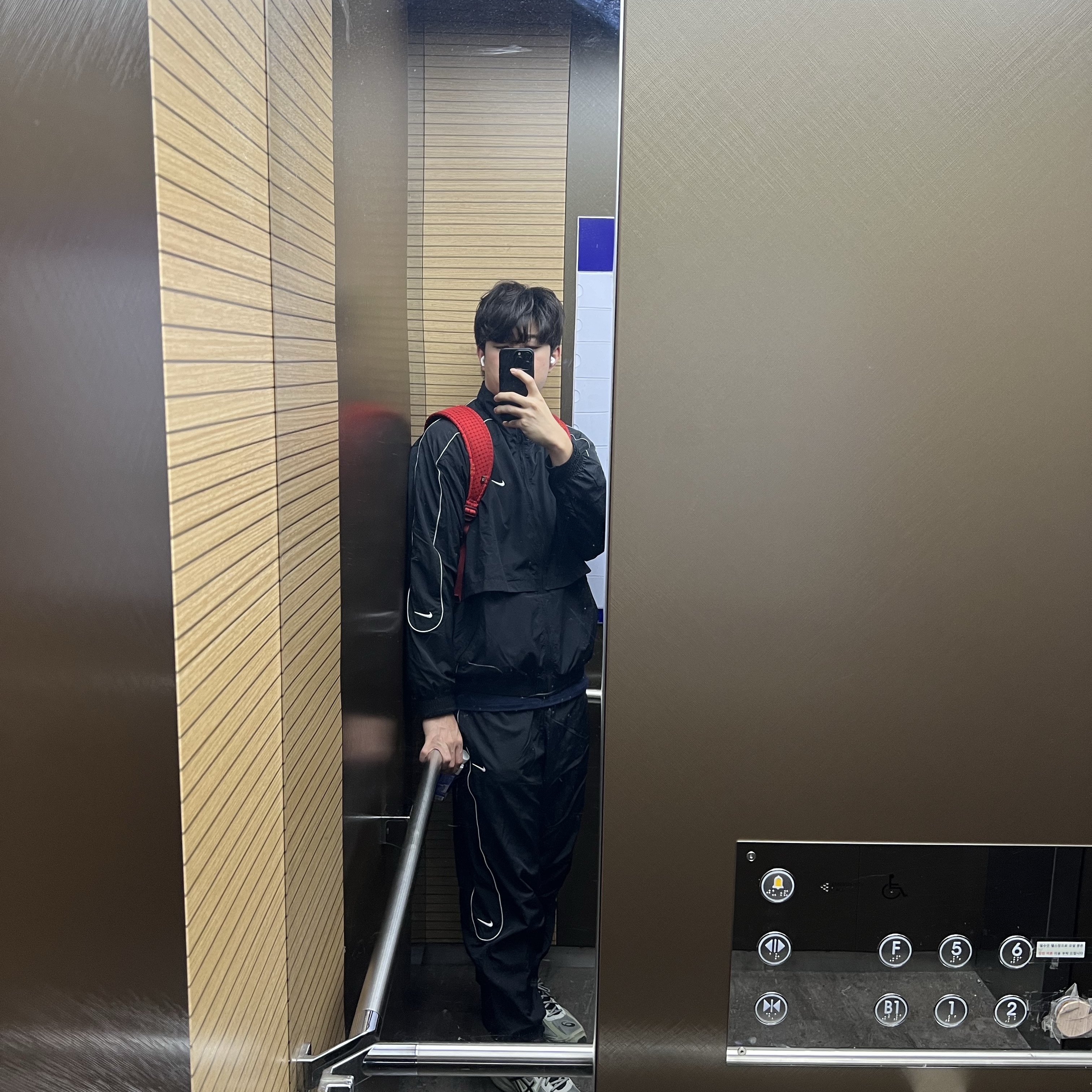 Nike Solo Swoosh Track Pants Black - Asia, Nike NSW Solo Swoosh Woven Track Jacket Black - Asia 착용 스타일