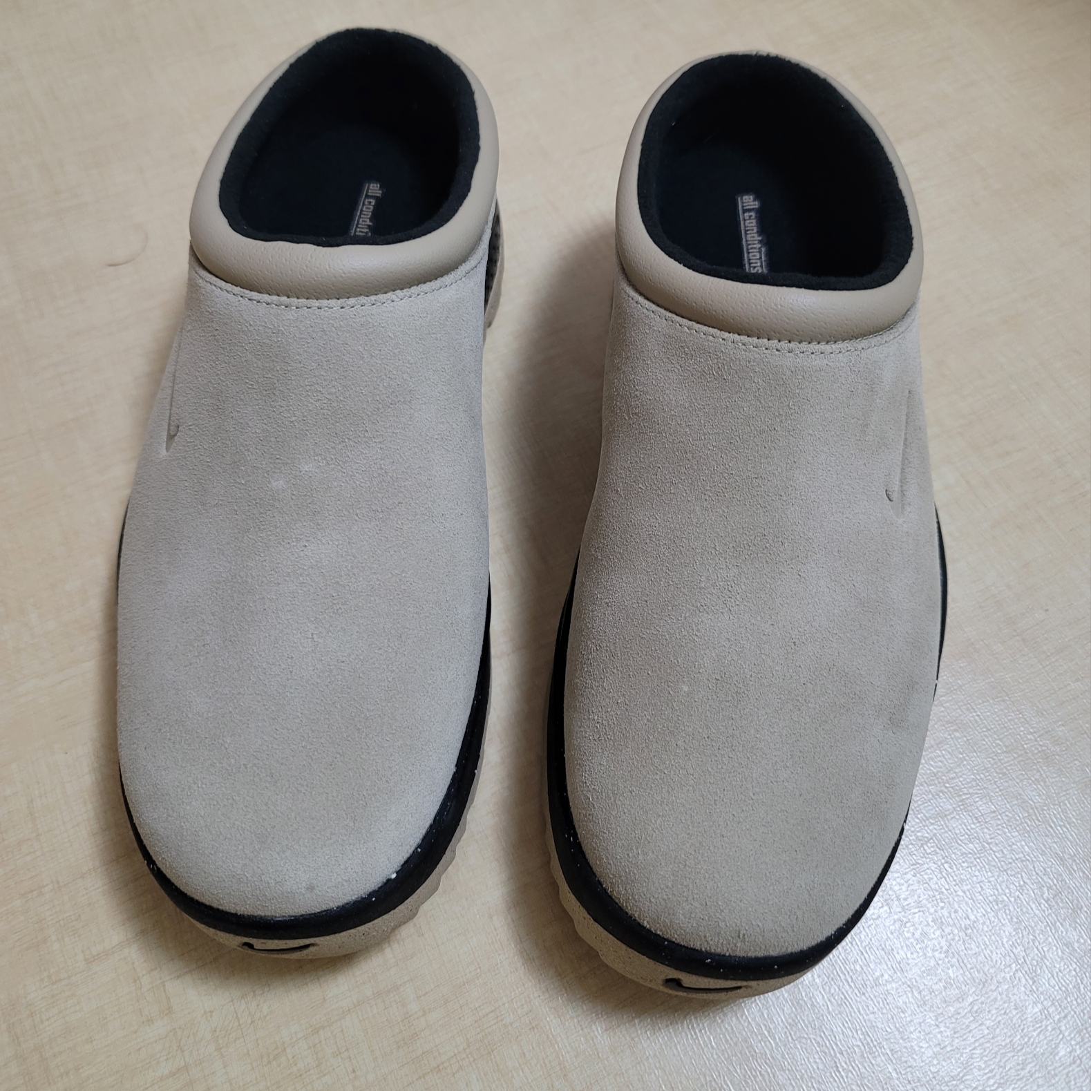 Nike ACG Rufus Limestone and Black 착용 스타일