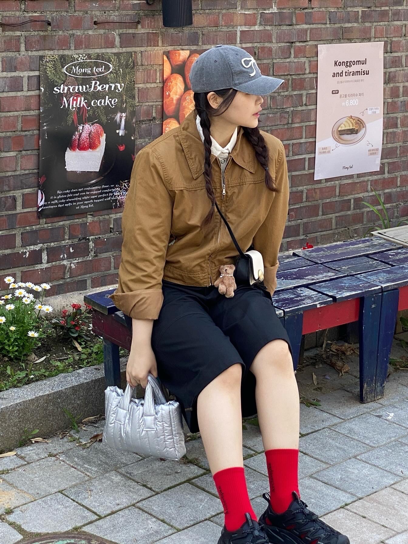 Hoka Hopara Black, (W) Matin Kim Cotton Cargo Capri Pants Black 착용 스타일 - 2