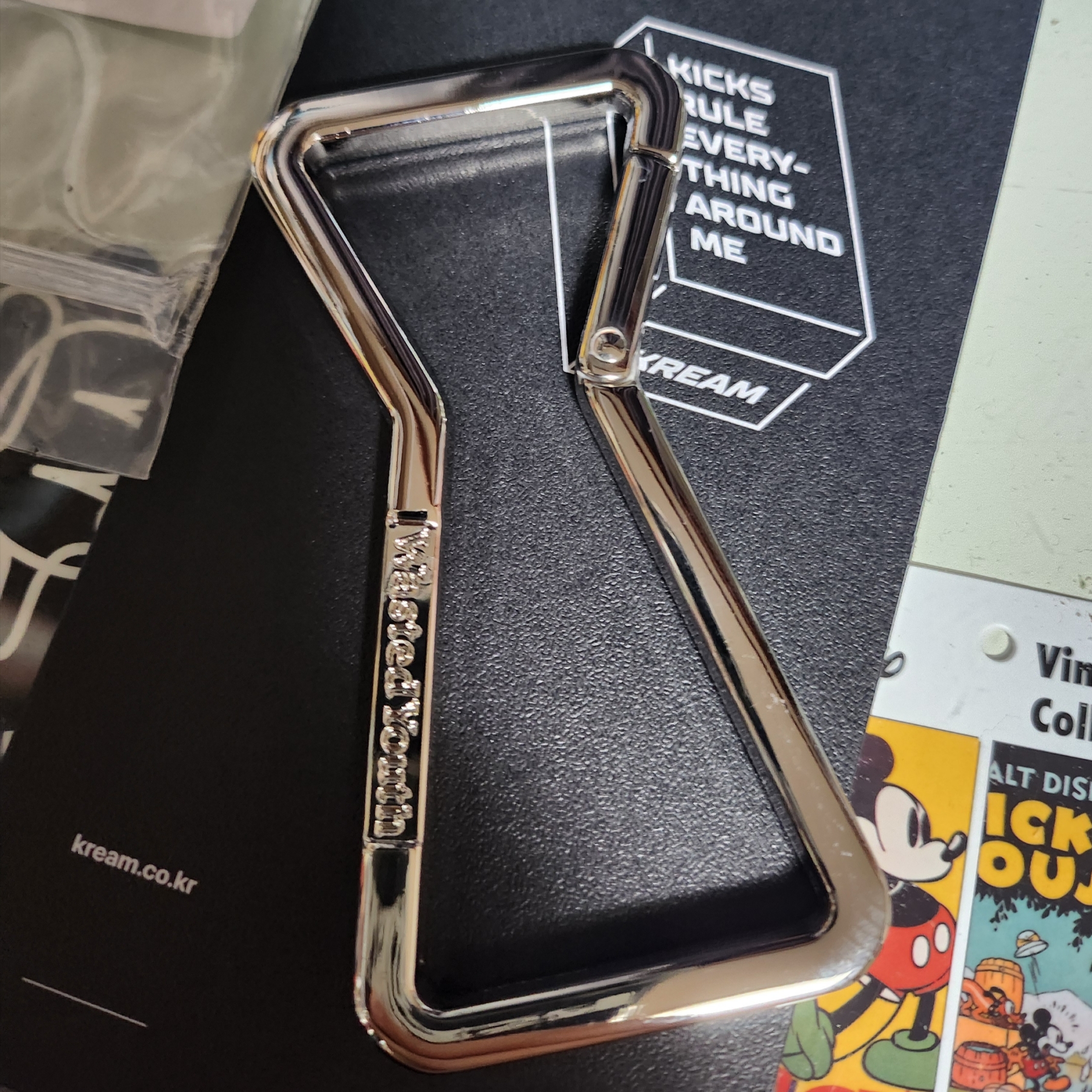 Verdy Wasted Youth Ribbon Carabiner Silver, Porter Tanker Backpack Black 착용 스타일 - 1