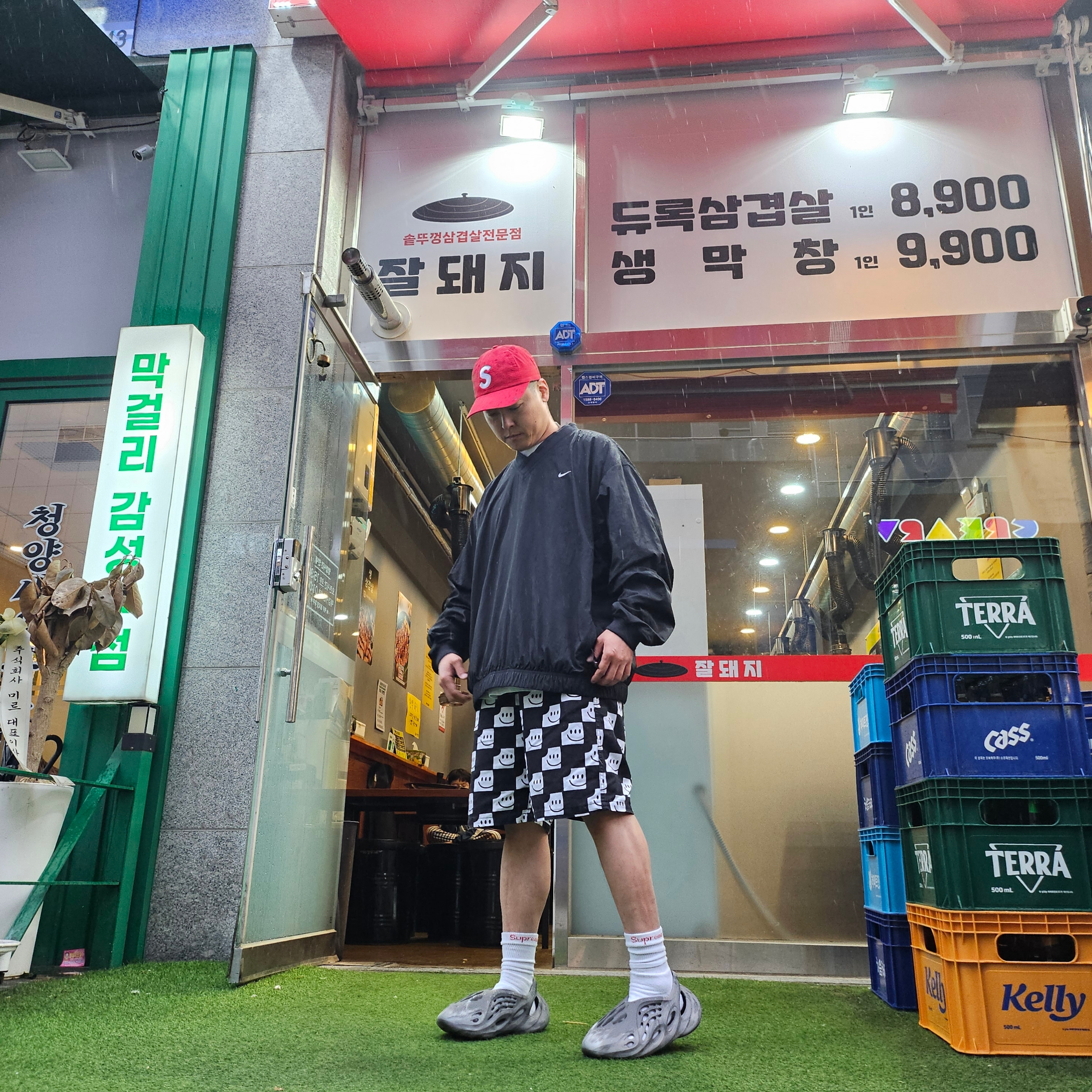 Supreme Seersucker S Logo 6-Panel Red - 24SS, Nike Solo Swoosh Windshirt Black White - Asia 착용 스타일 - 1