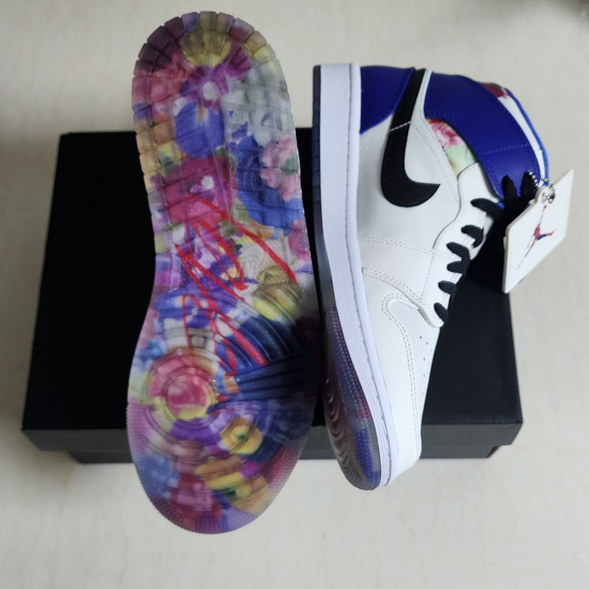 Jordan 1 Mid SE Floral 착용 스타일 - 3