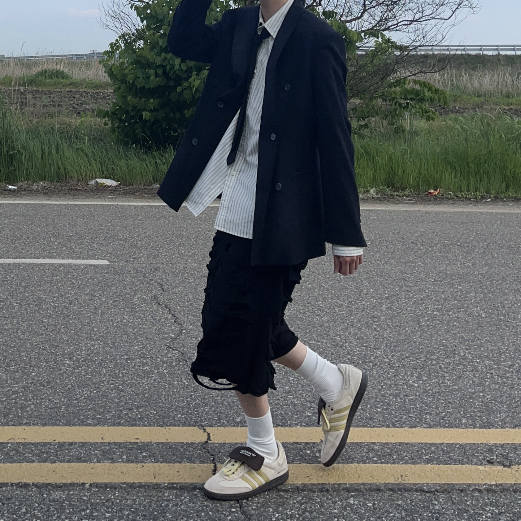 Adidas x Wales Bonner Samba Brown Ecru Tint 착용 스타일 - 1