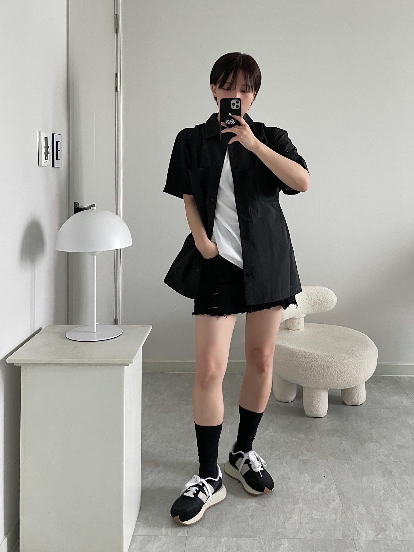 New Balance 237 Black Ivory 착용 스타일
