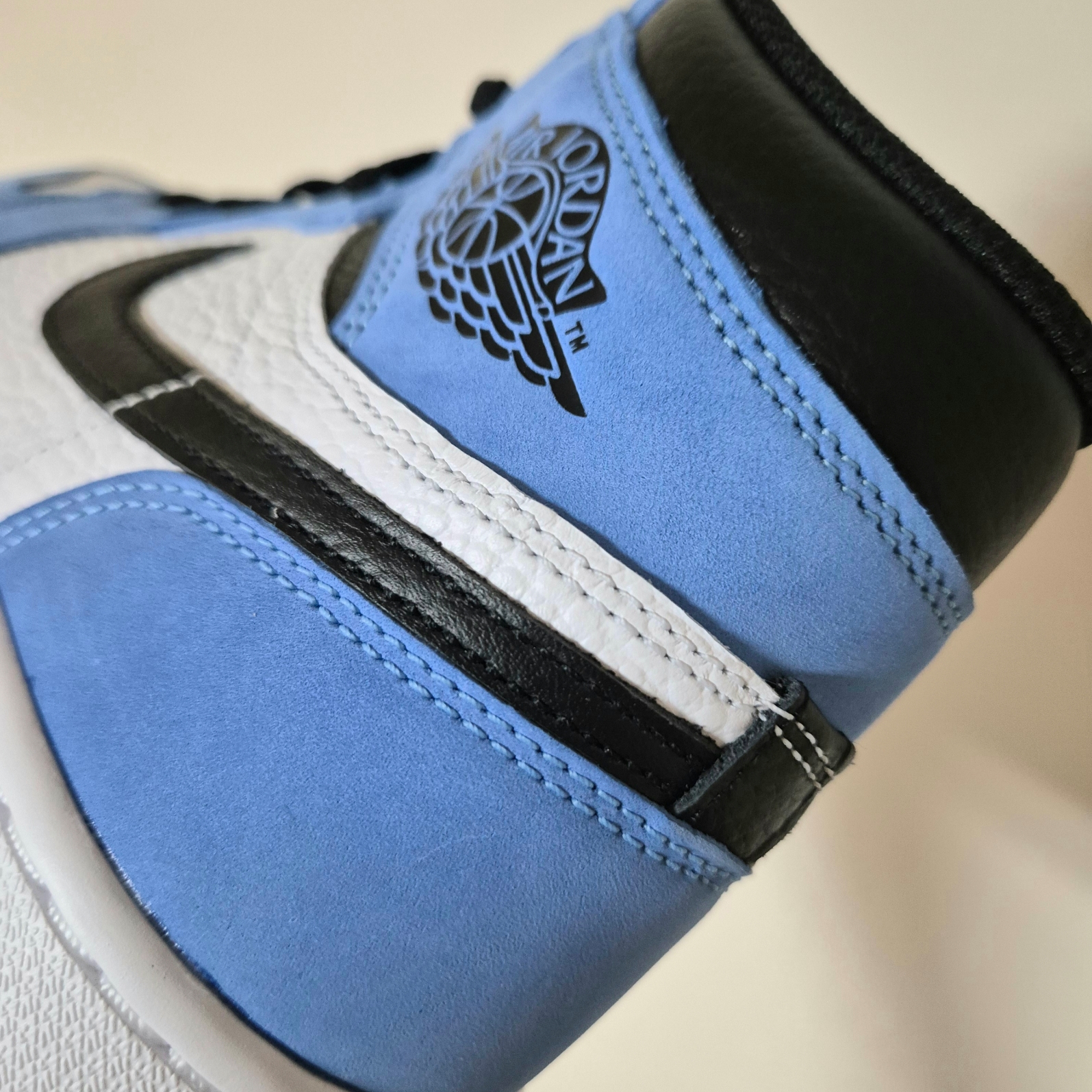 Jordan 1 High Golf University Blue 착용 스타일 - 3