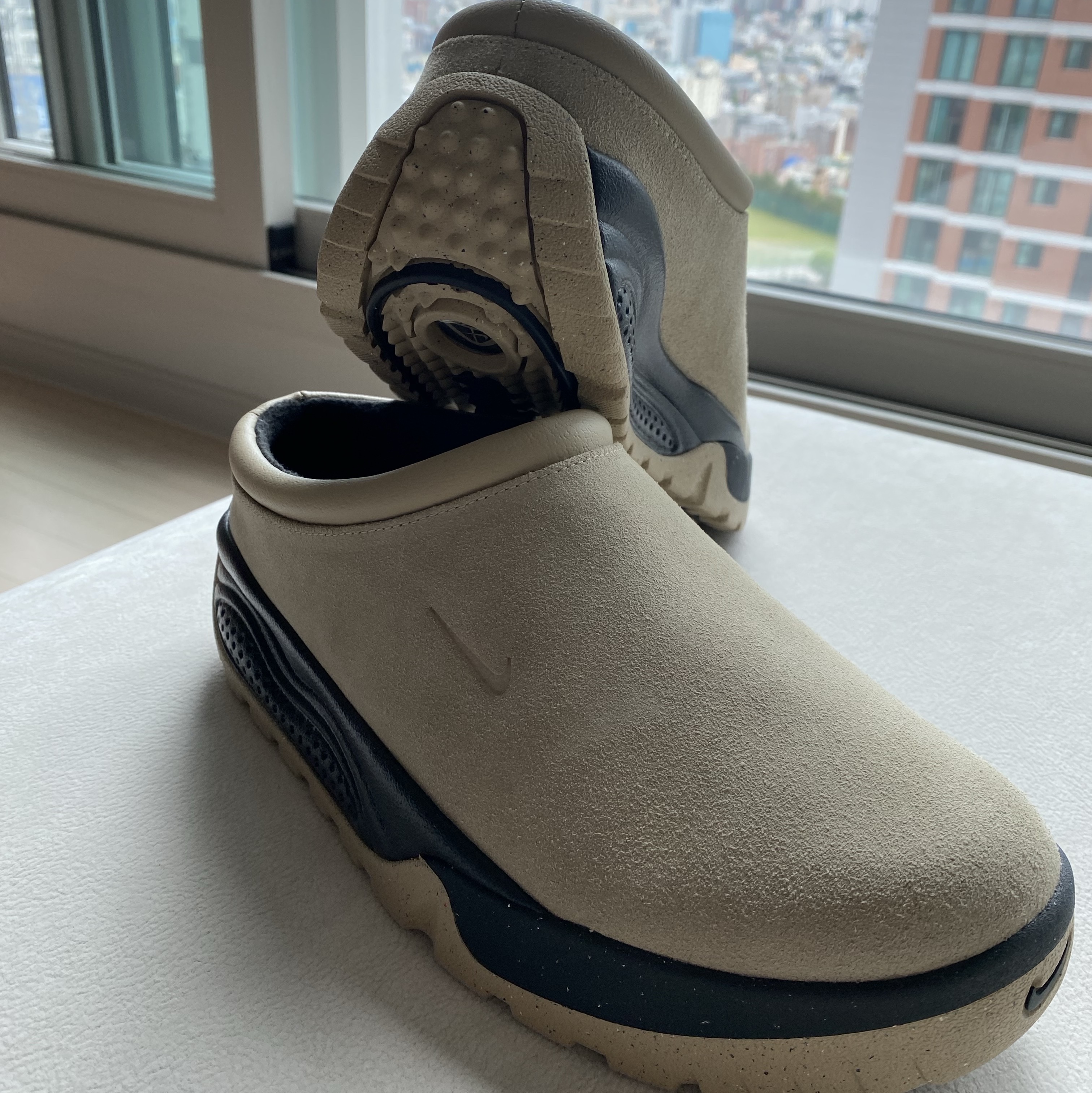 Nike ACG Rufus Limestone and Black 착용 스타일