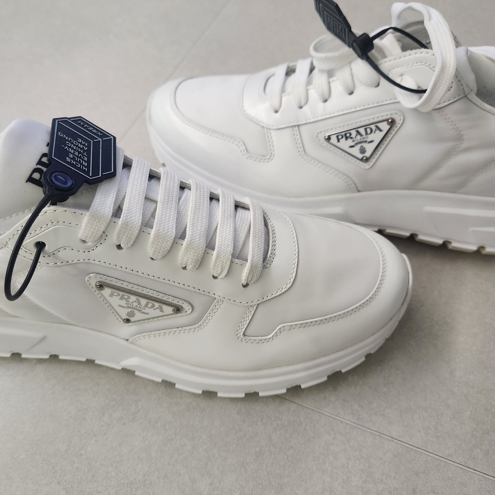 Prada PRAX 01 Re-Nylon & Brushed Leather Sneakers White 착용 스타일