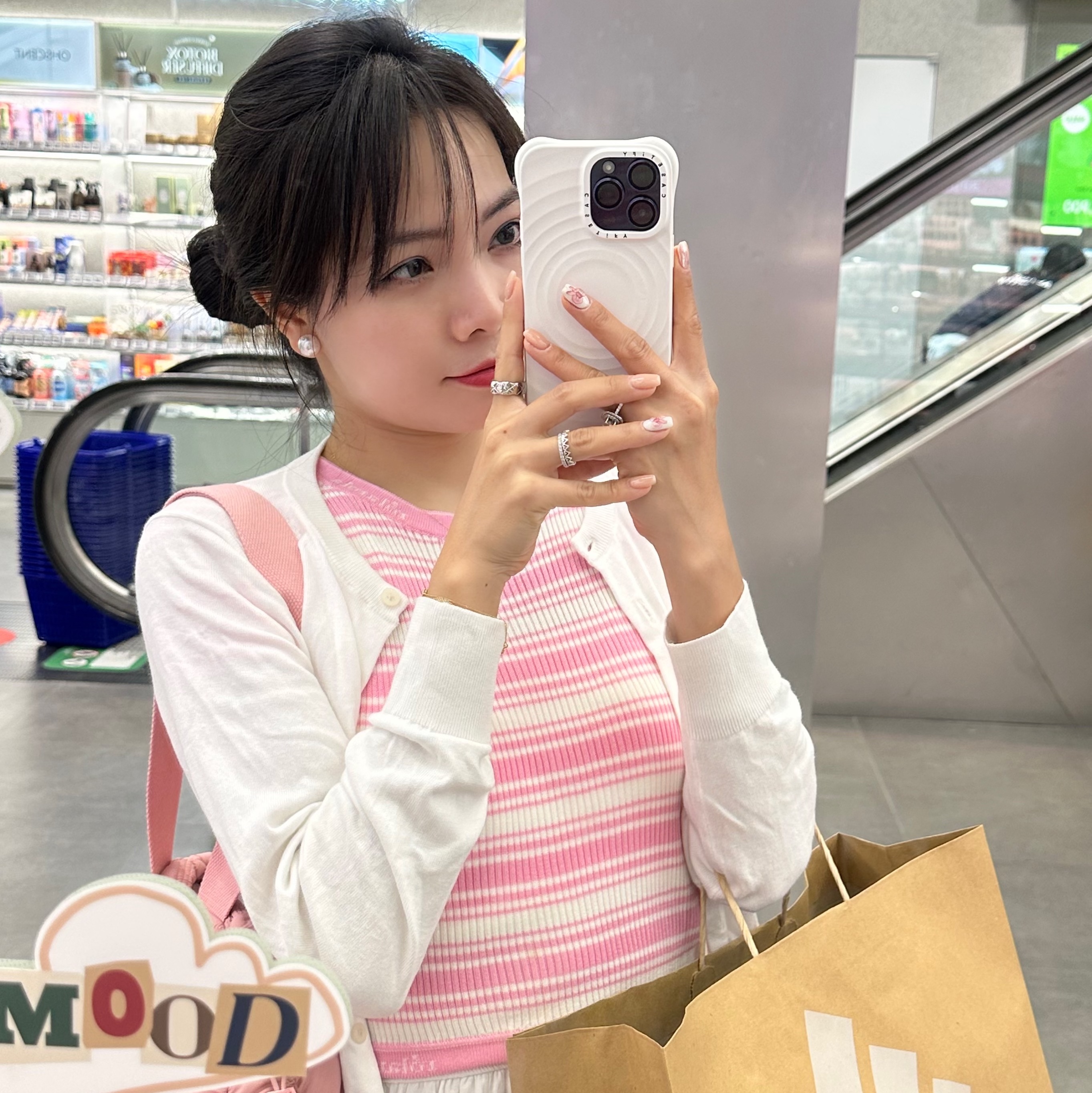 Casetify The Wabi Sabi Magsafe Compatible Case White 착용 스타일
