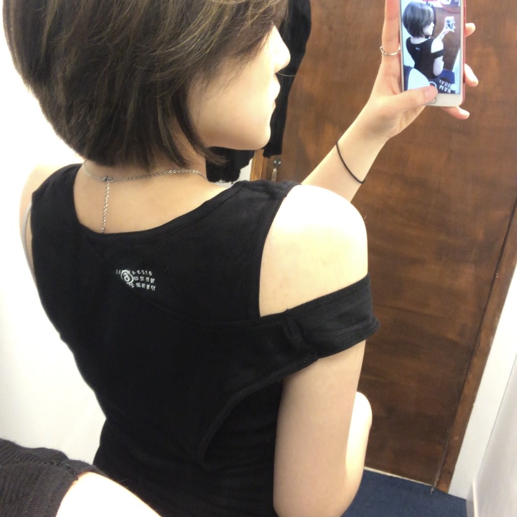 Supreme x MM6 Maison Margiela Hanes Tagless Tank Top Black (1 Pack) - 24SS, Supreme x MM6 Maison Margiela Hanes Tagless Tank Top White (1 Pack) - 24SS 착용 스타일 - 1