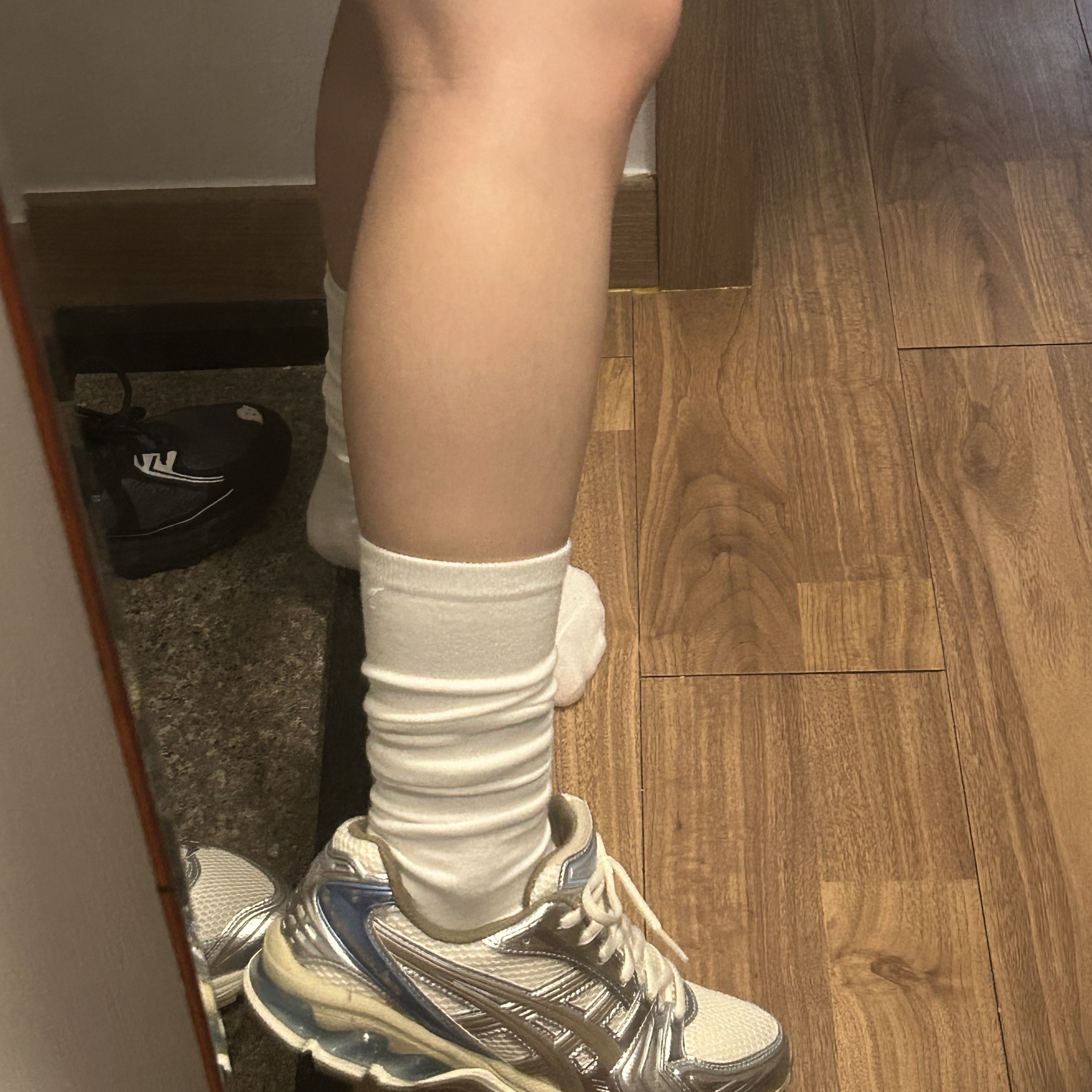 (W) Asics Gel-Kayano 14 Cream Pepper 착용 스타일