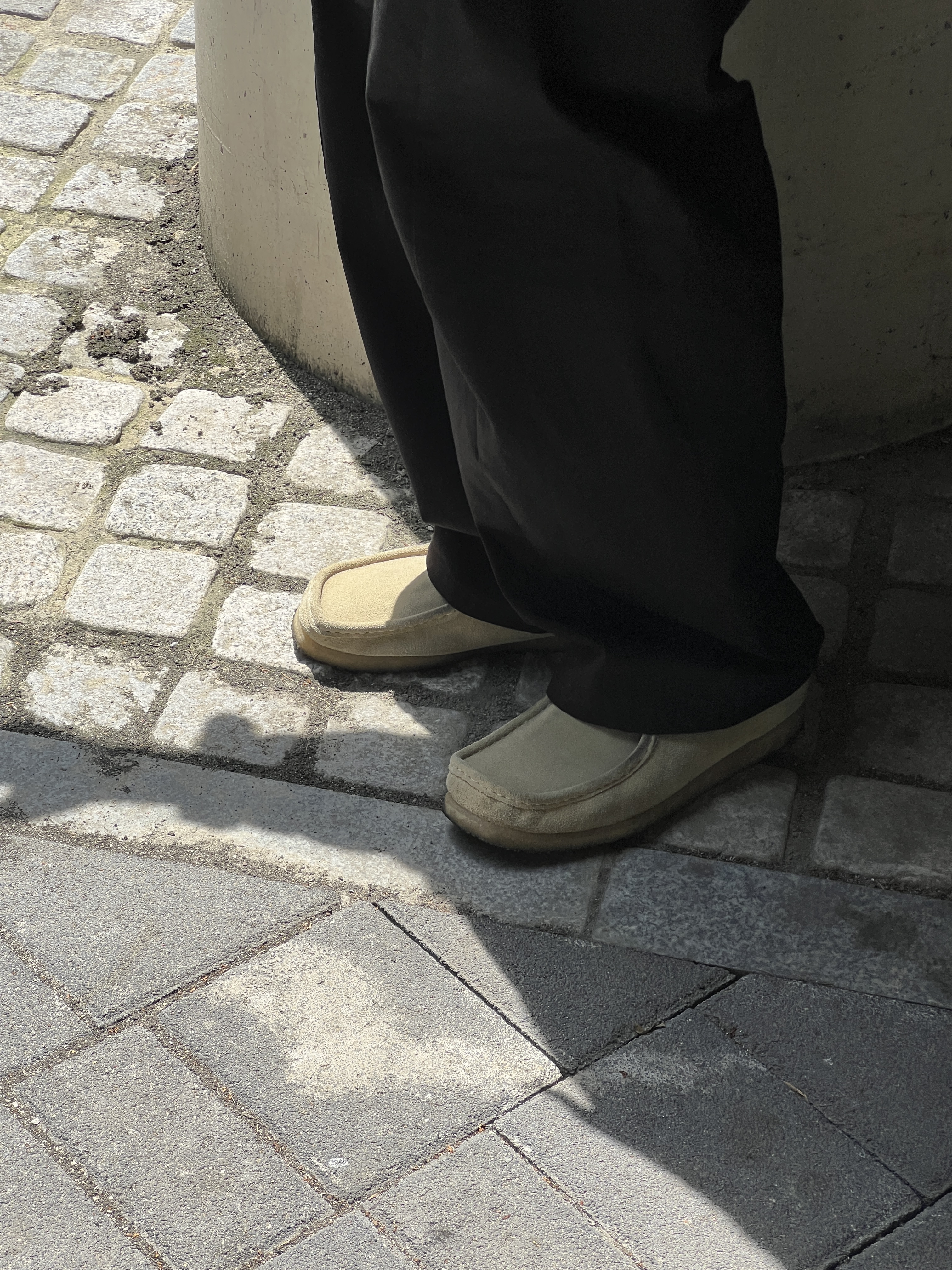 Clarks Wallabee Maple Suede 착용 스타일 - 4