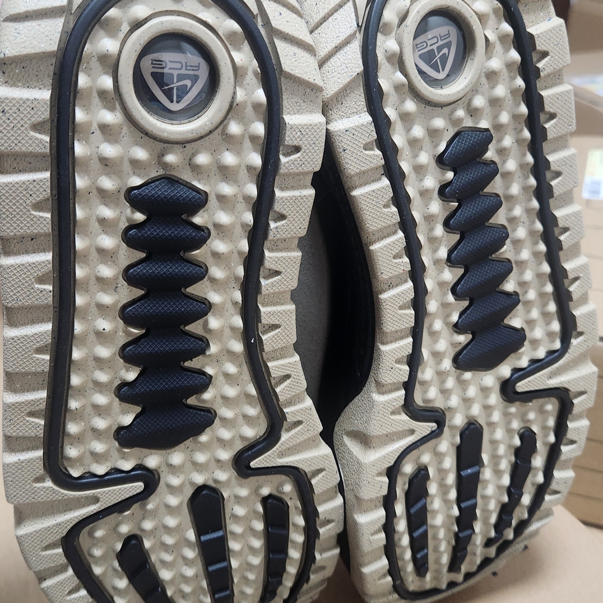 Nike ACG Rufus Limestone and Black 착용 스타일 - 4