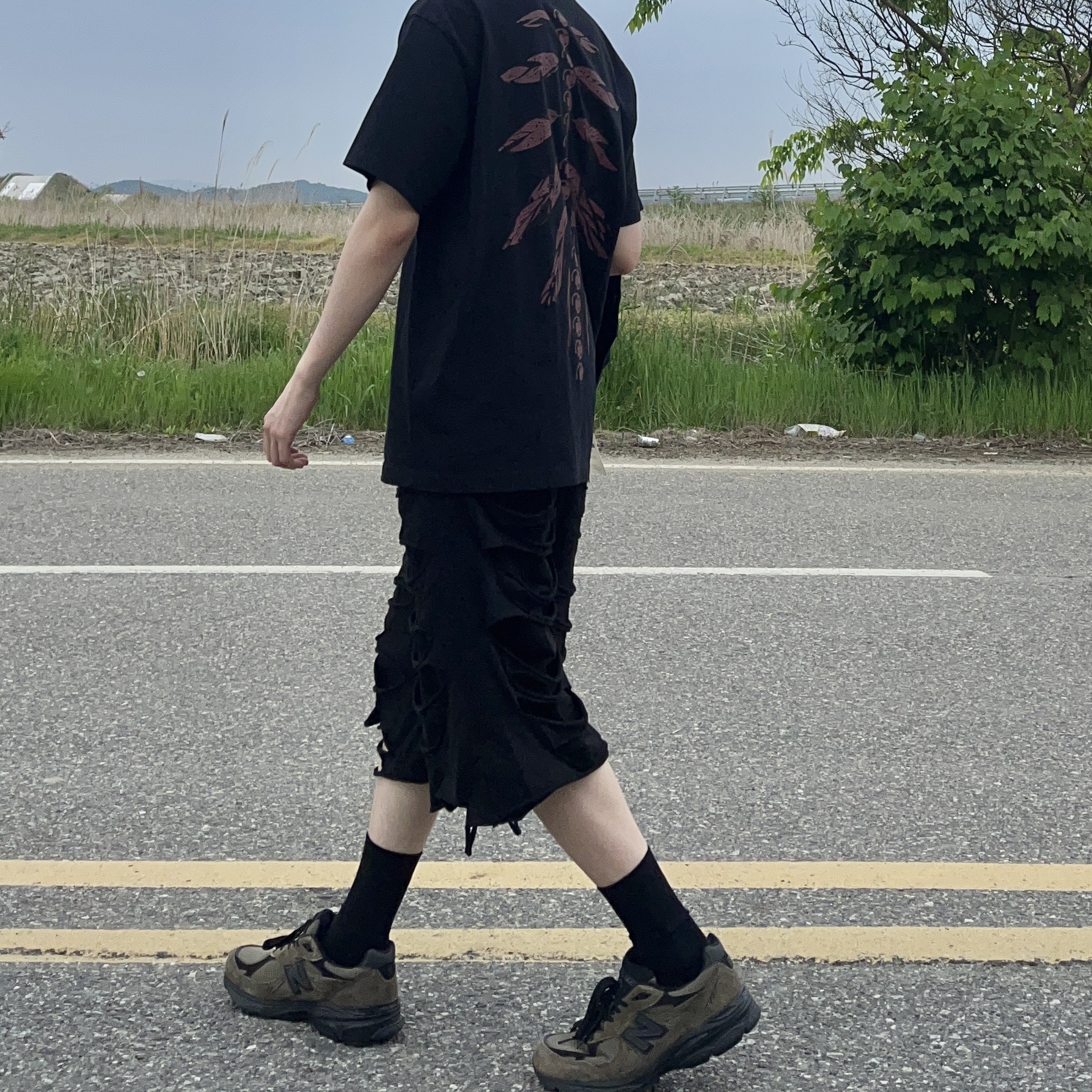 New Balance x JJJJound 990v3 Brown Black 착용 스타일 - 1