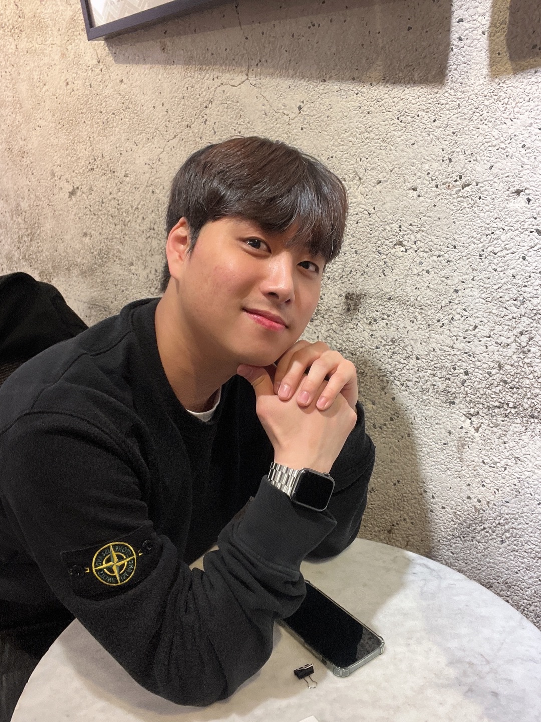 Stone Island 63020 Crewneck Sweatshirt Black - 22FW 착용 스타일