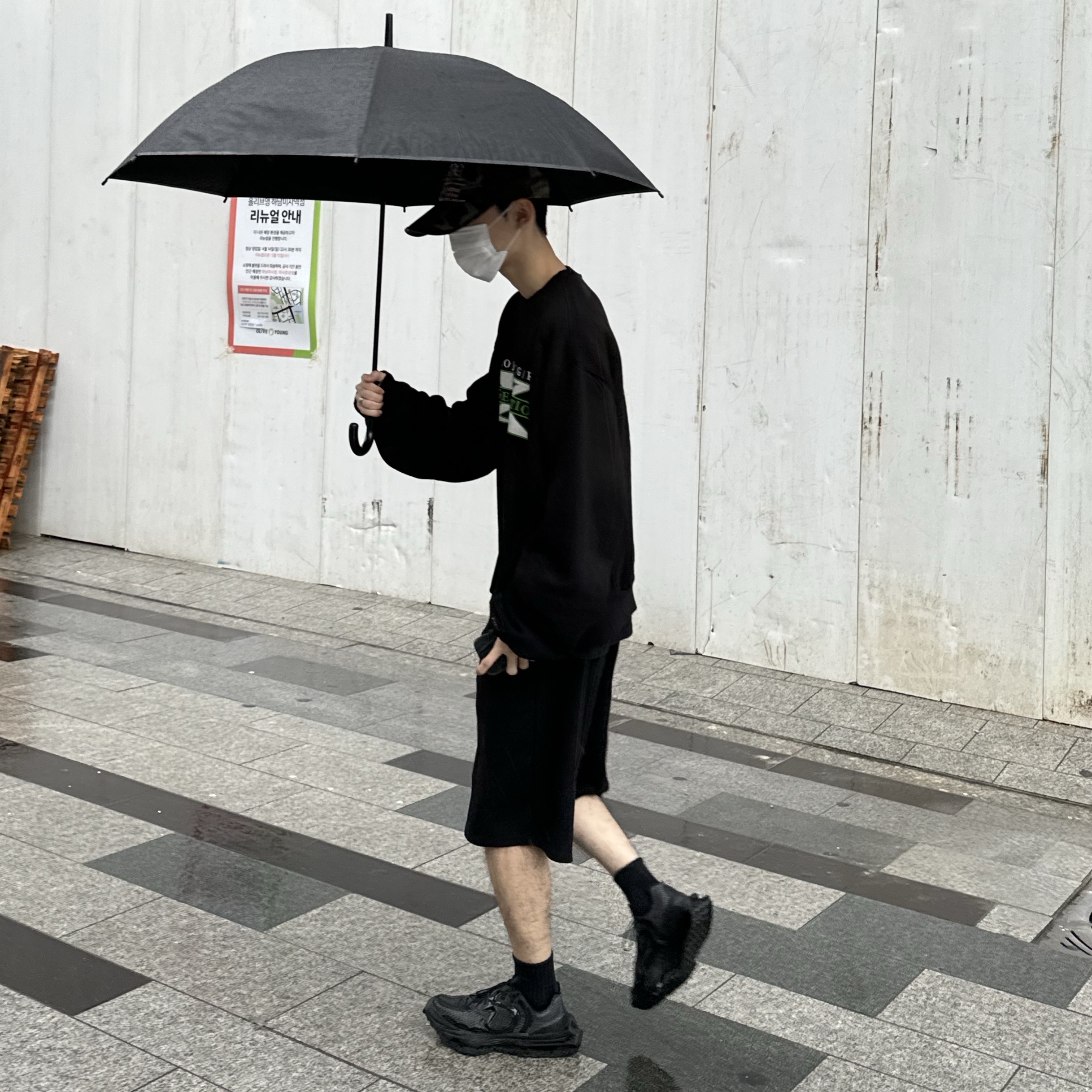 Nike x Matthew M Williams Zoom 004 Triple Black, Project G/R X-Generation Washed Sweatshirt Black 착용 스타일 - 1