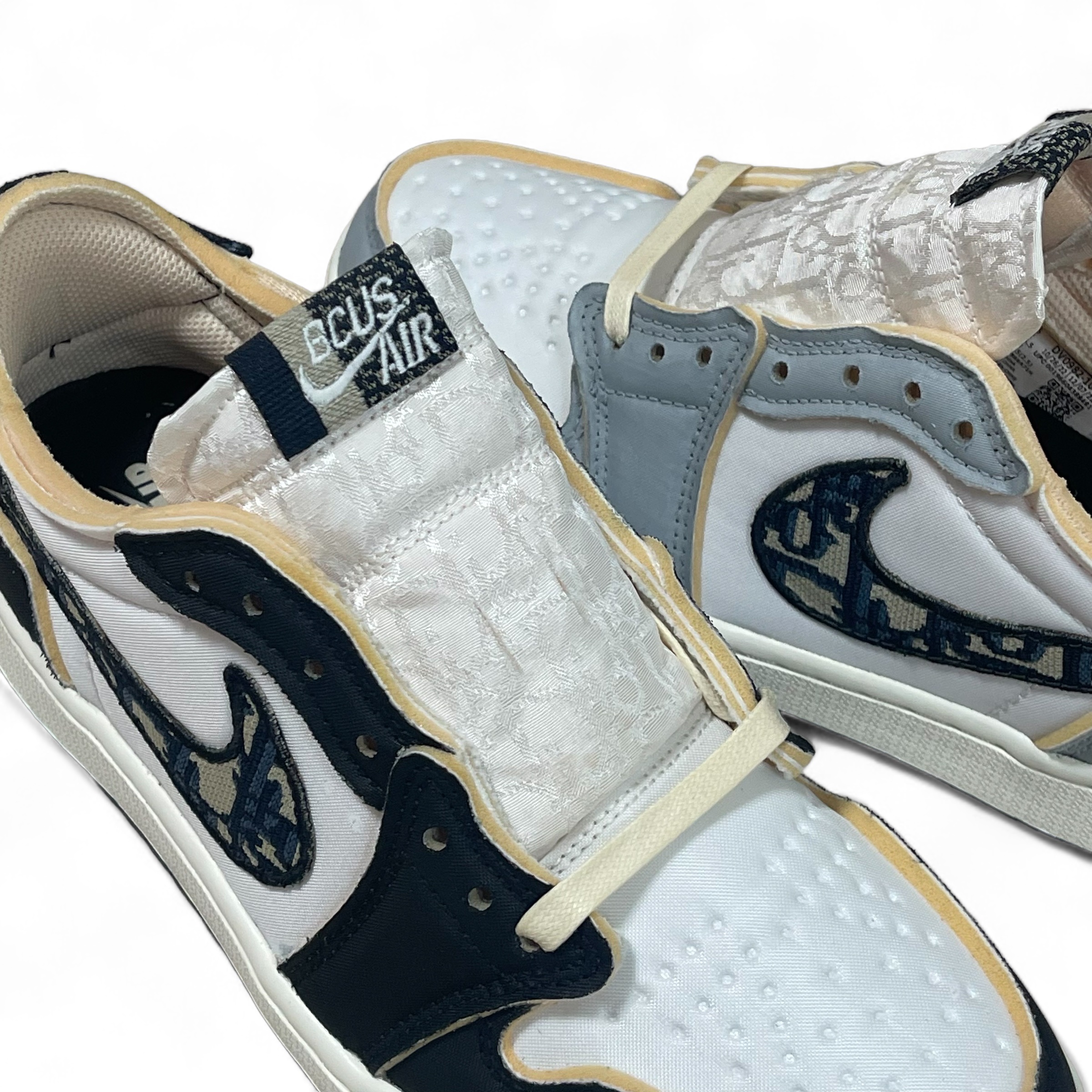 Jordan 1 Retro Low OG EX White and Coconut Milk 착용 스타일 - 2