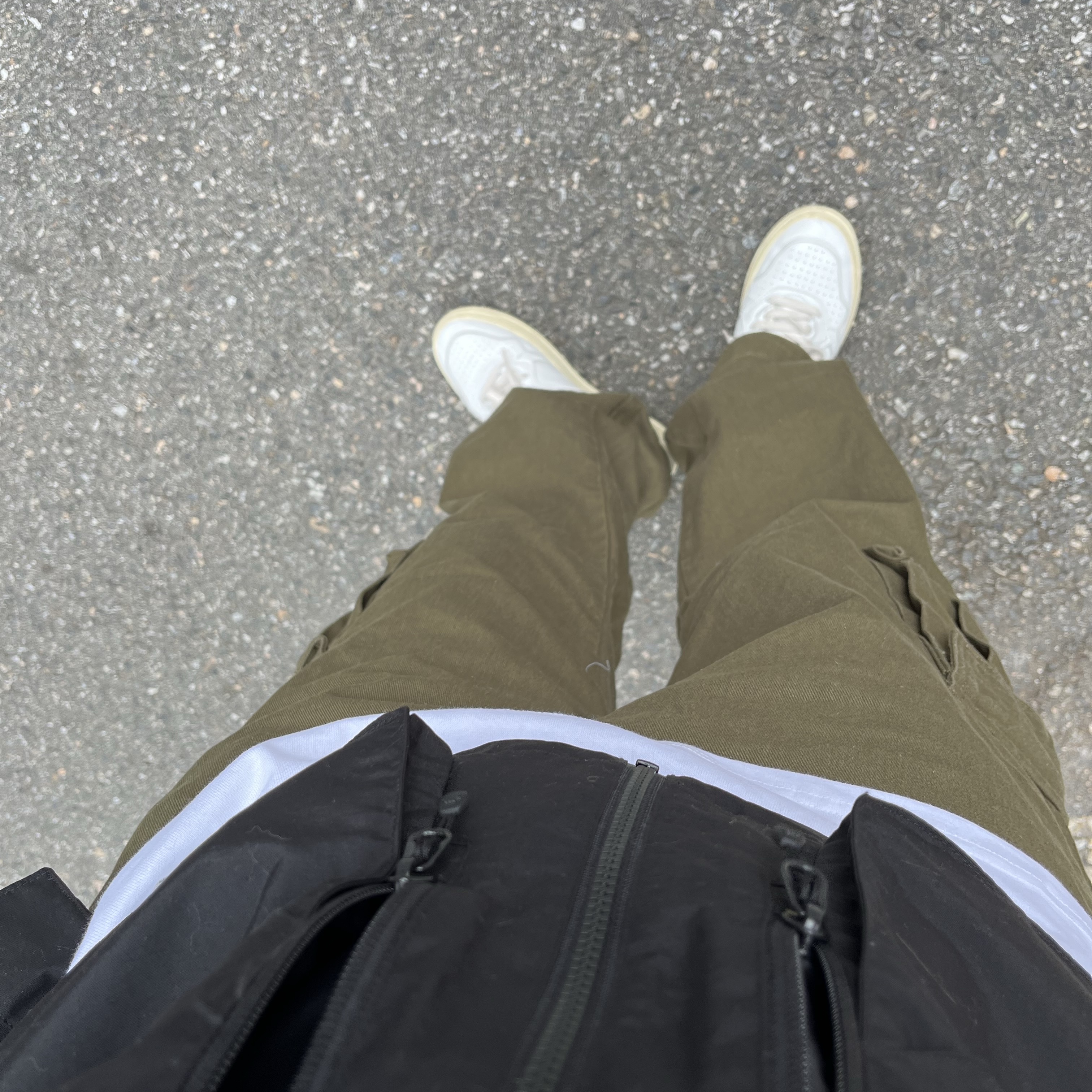 Autry Medalist Low Leather Sneakers White 착용 스타일
