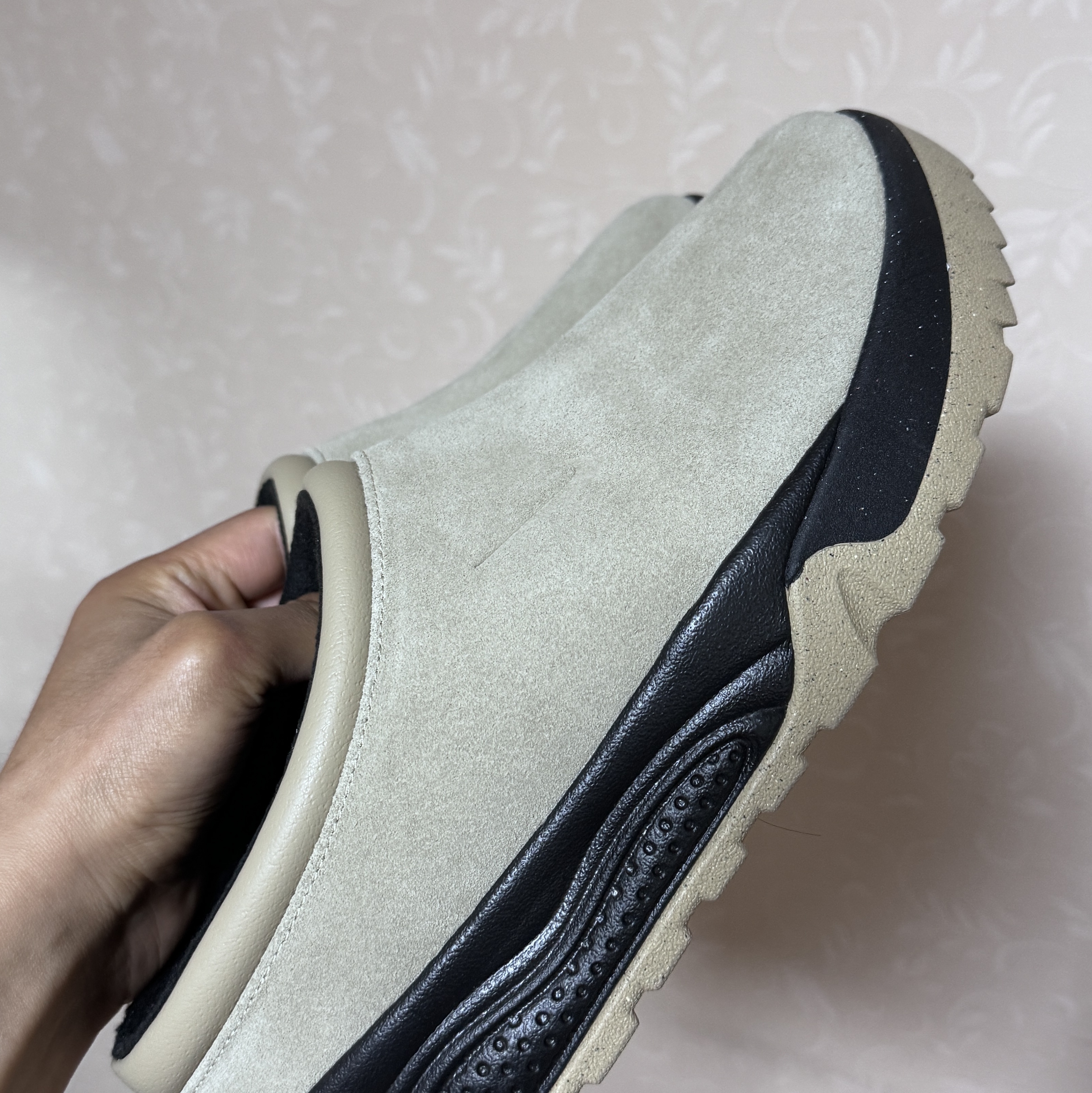 Nike ACG Rufus Limestone and Black 착용 스타일