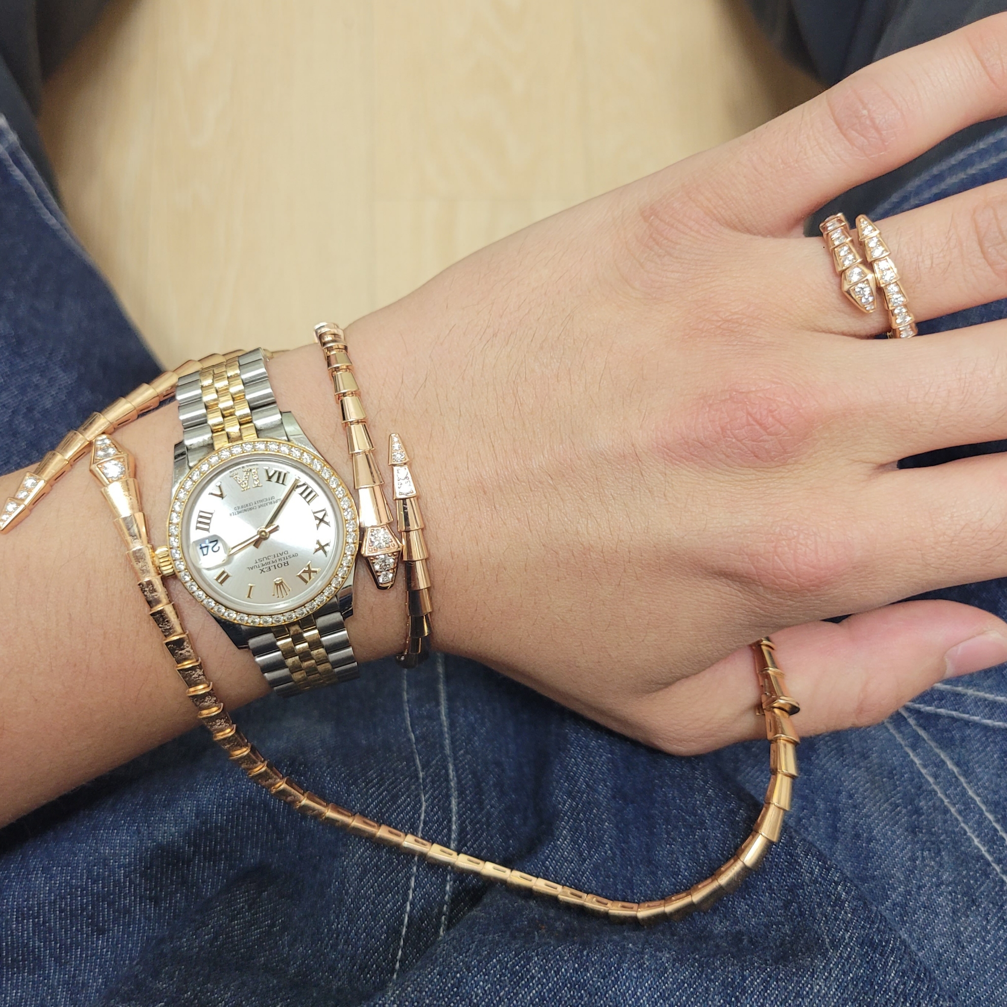 Bulgari Serpenti Viper Bracelet Rose Gold Diamond, Bulgari Serpenti Viper Ring Rose Gold Diamond 착용 스타일