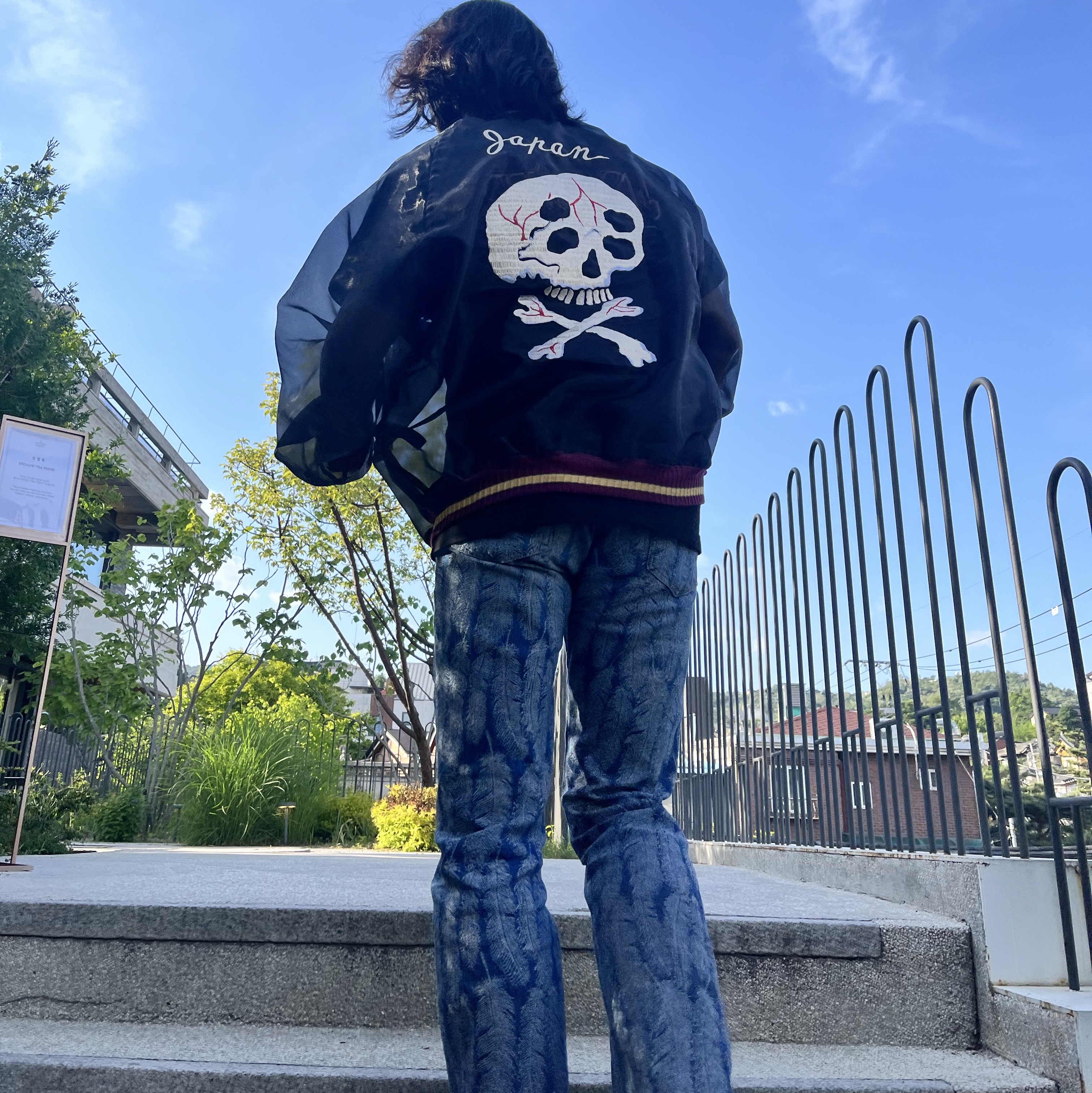 Thug Club TC Satan T-Shirt Black, Kapital Sheer Pearl Mosquito Guard Souvenir Jacket Black 착용 스타일 - 2