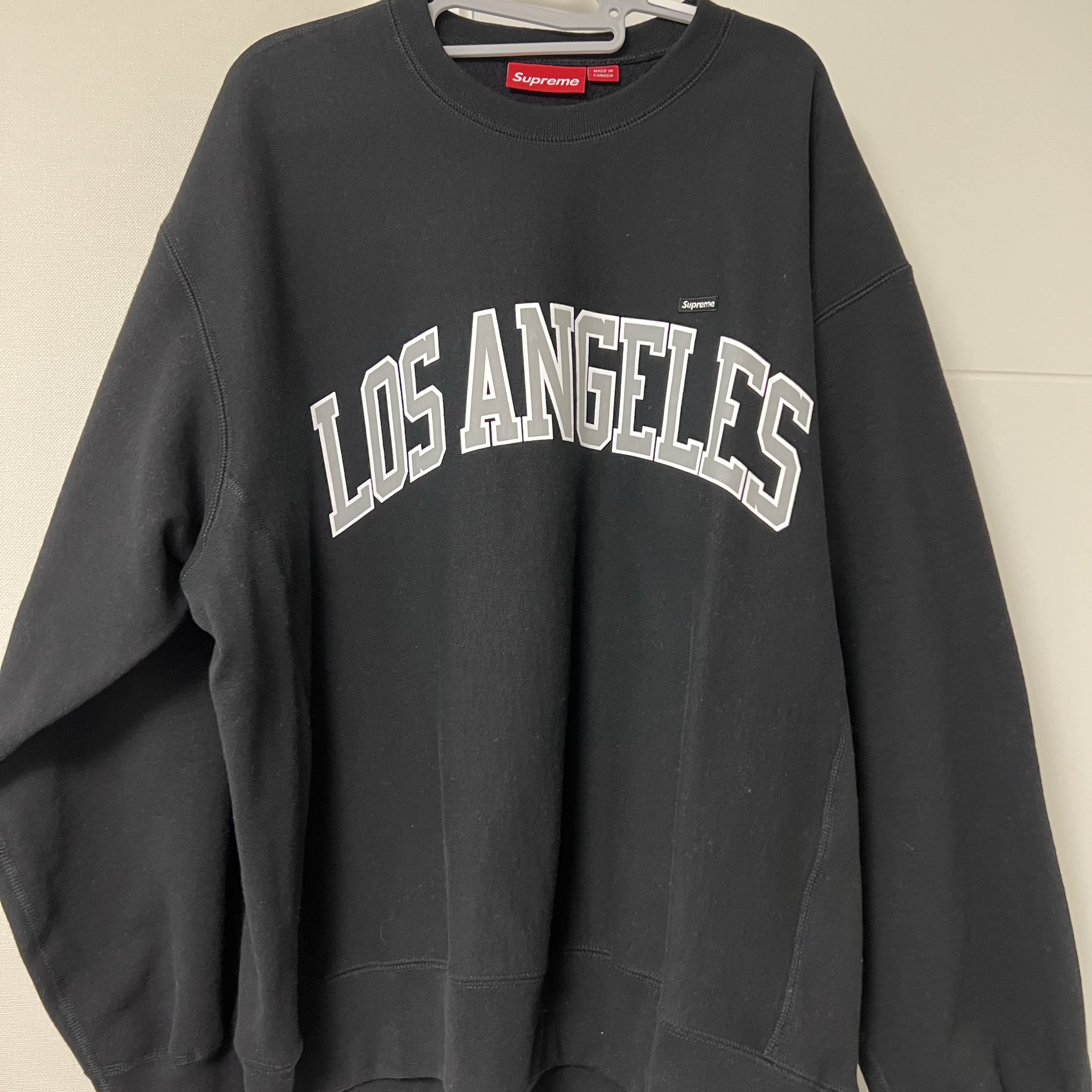Supreme Los Angeles Shop Small Box Crewneck Black - 24SS 착용 스타일