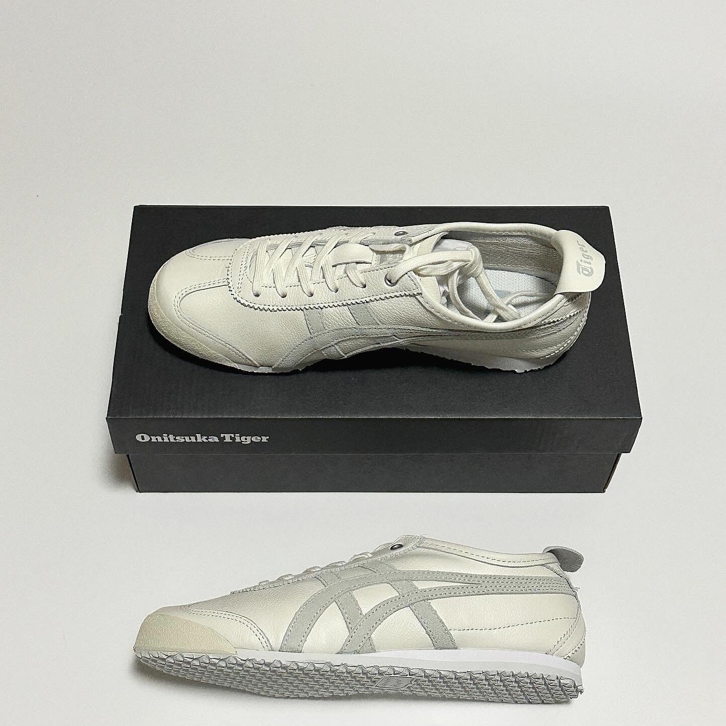 Onitsuka Tiger Mexico 66 White Light Sage 착용 스타일 - 2