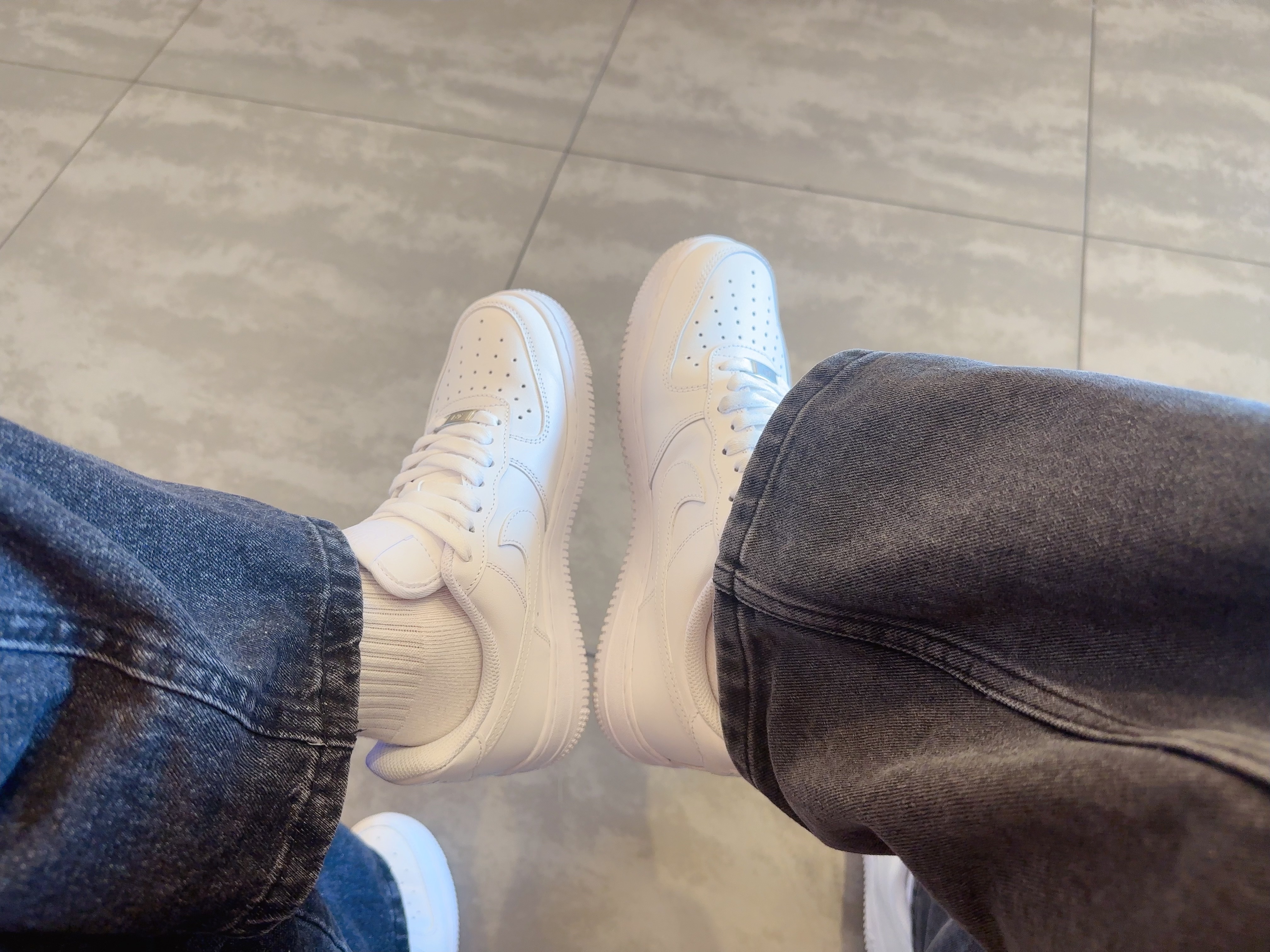 Nike Air Force 1 '07 Low White 착용 스타일 - 3