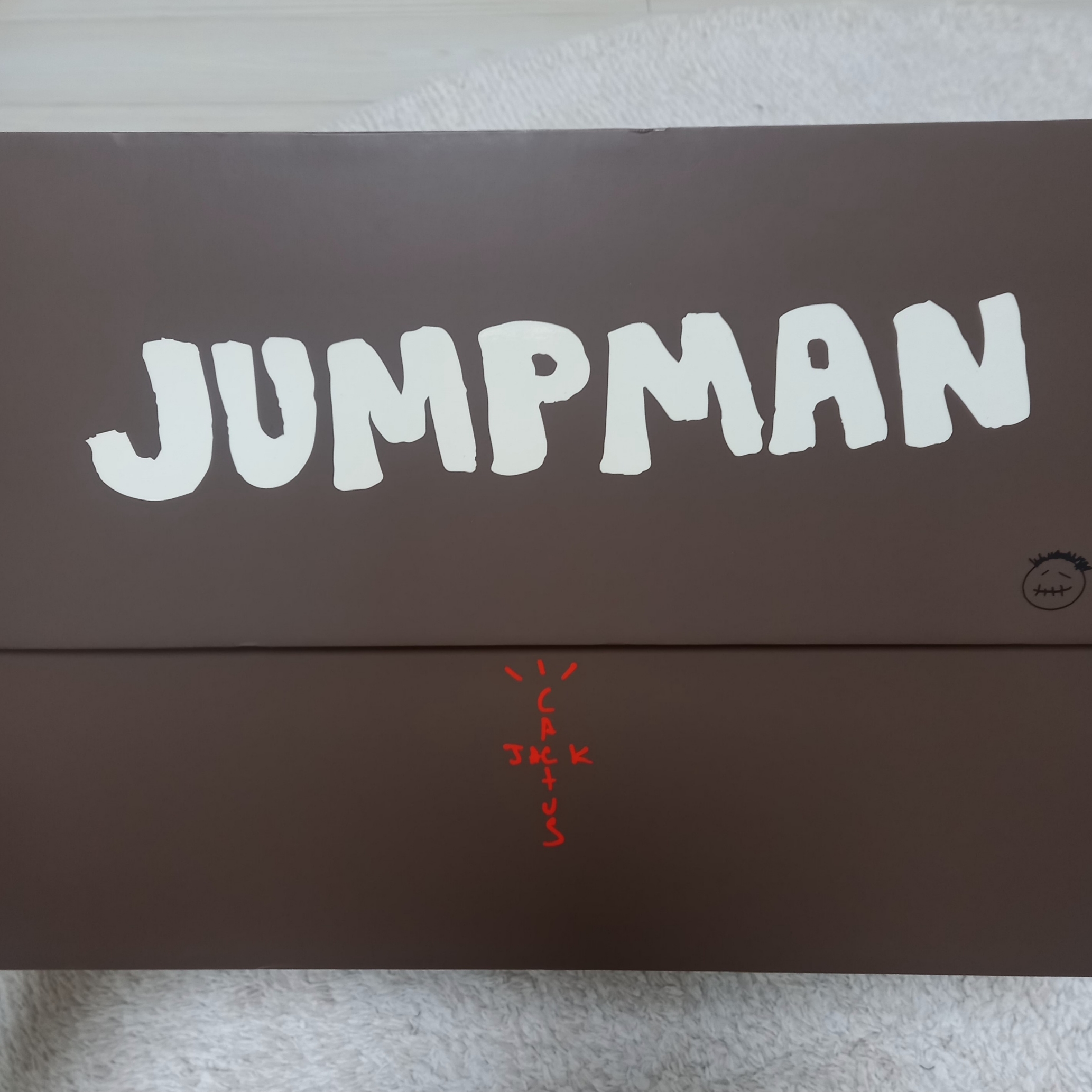 Jordan x Travis Scott Jumpman Jack TR Sail and Dark Mocha 착용 스타일 - 10