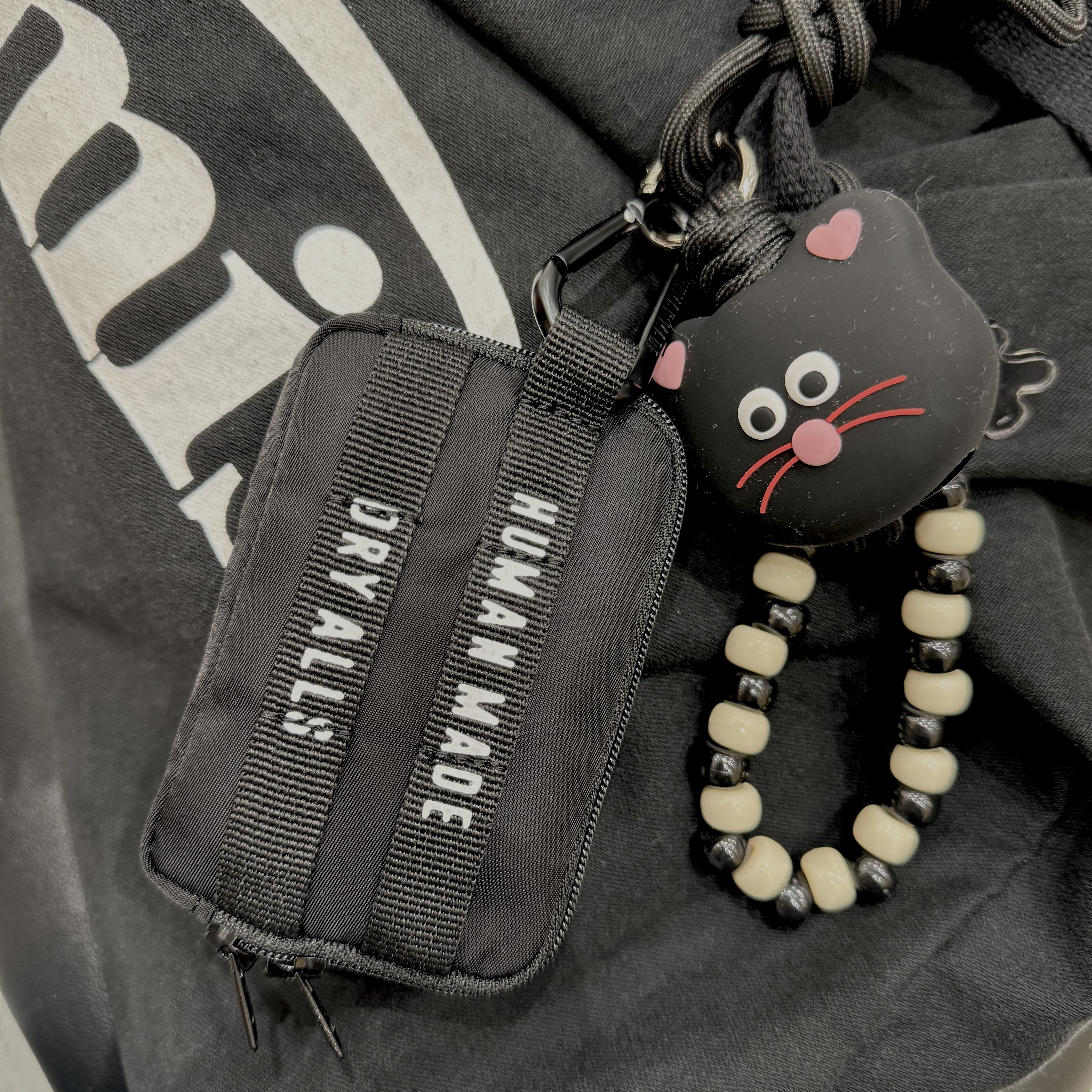 Human Made Military Card Case Black 착용 스타일 - 1