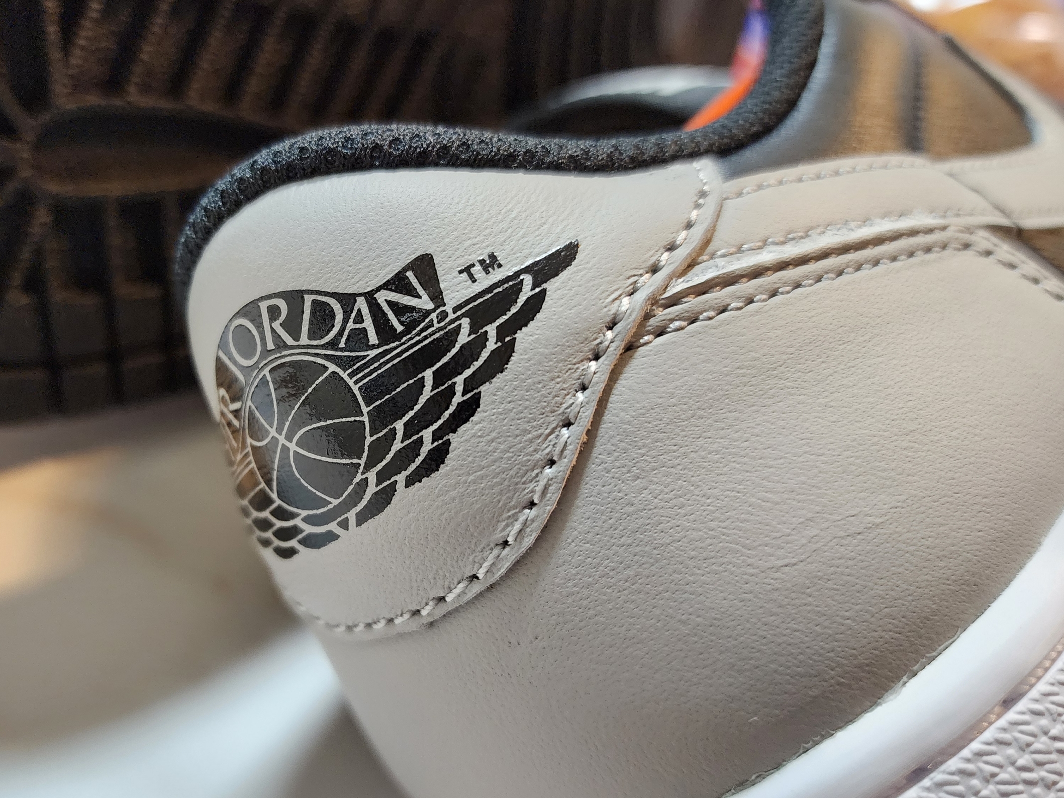 Jordan 1 Retro Low OG Shadow 착용 스타일 - 2