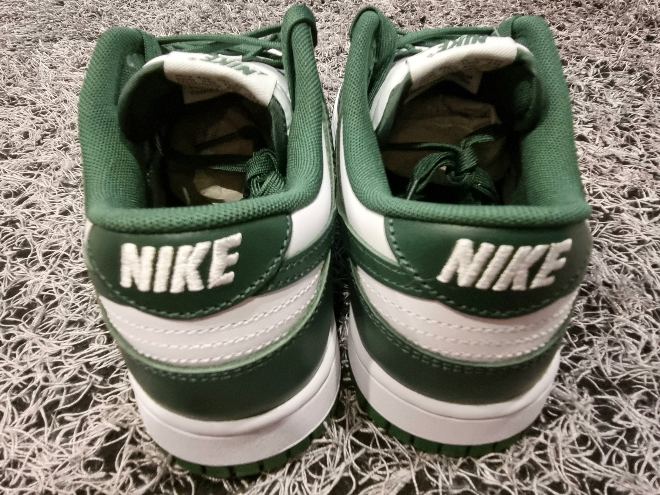 Nike Dunk Low Retro Varsity Green 착용 스타일 - 4
